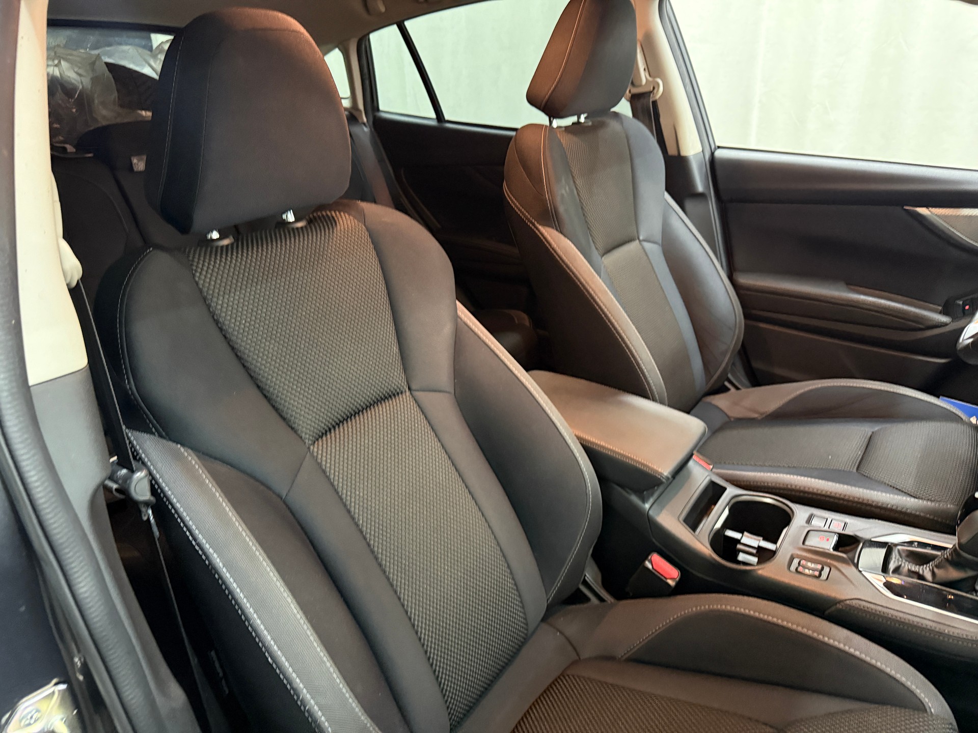 SUBARU Impreza 2.0i e-Boxer Advantage AWD CVT-image-16