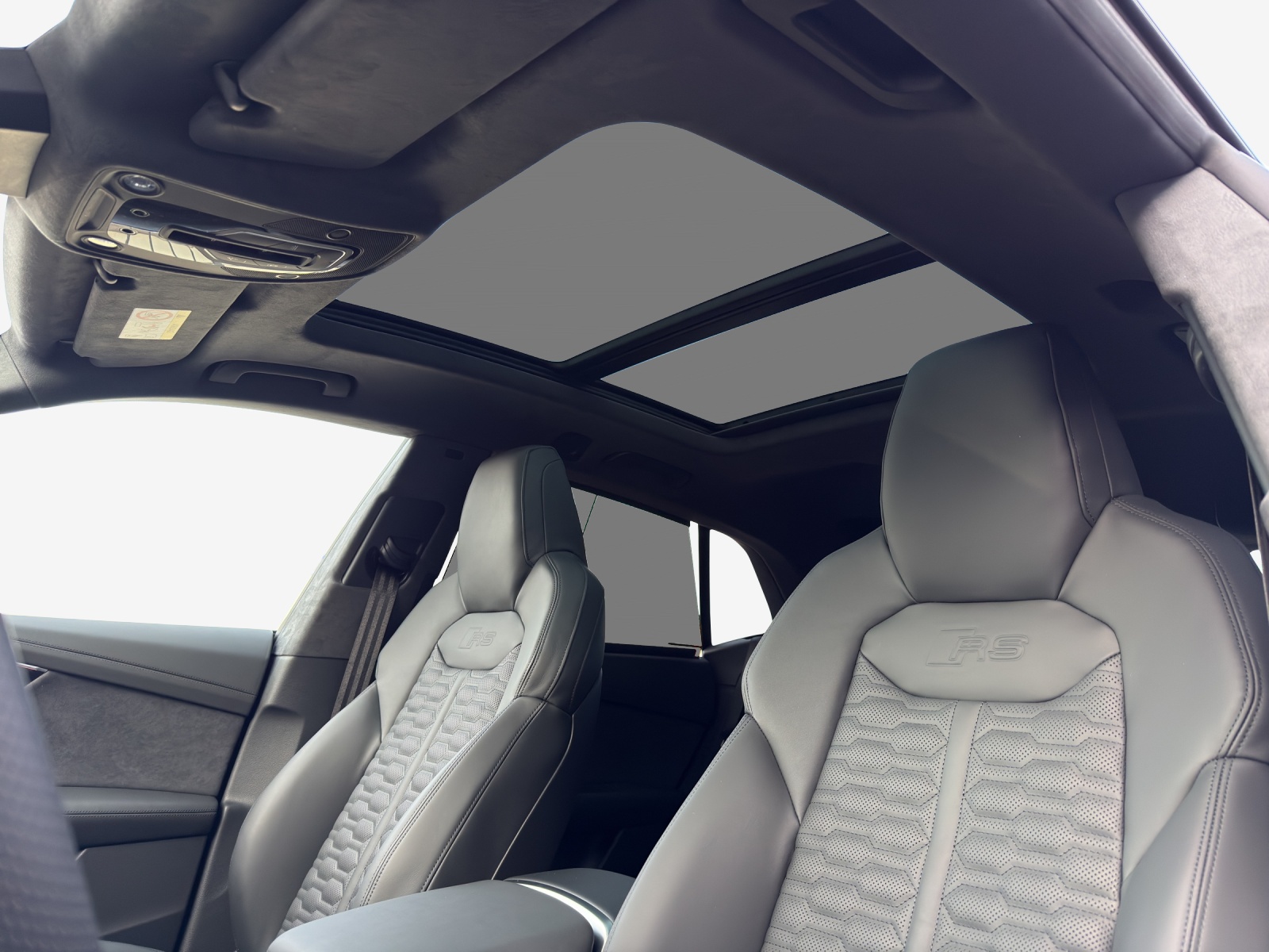 AUDI RSQ8 performance quattro-image-13