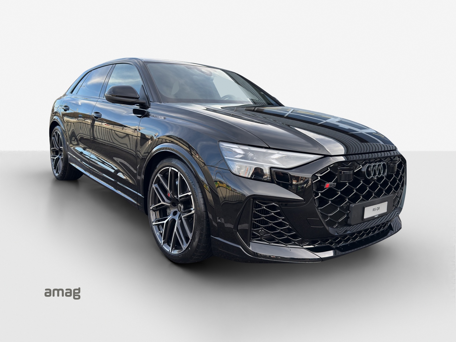 AUDI RSQ8 performance quattro-image-5