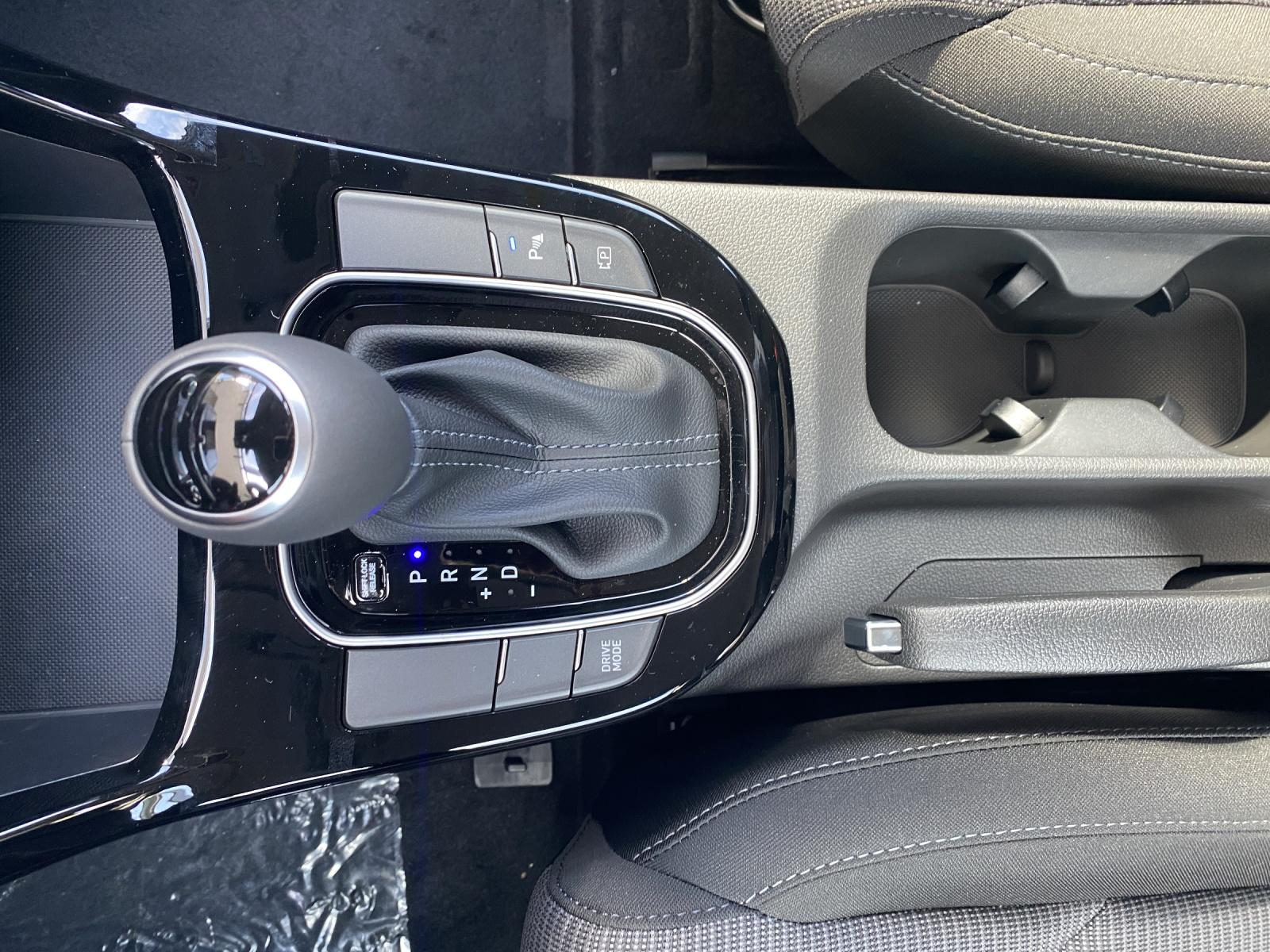 HYUNDAI i30 1.0 T-GDi Origo-image-9