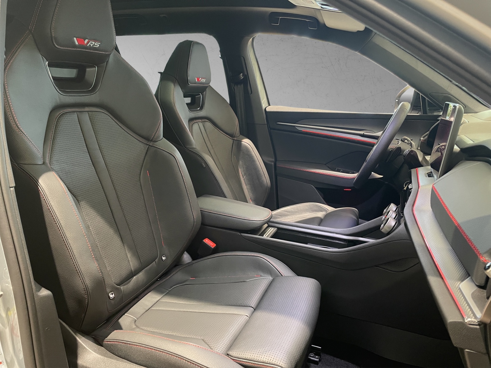 SKODA Kodiaq 2.0 TSI RS 4x4-image-6
