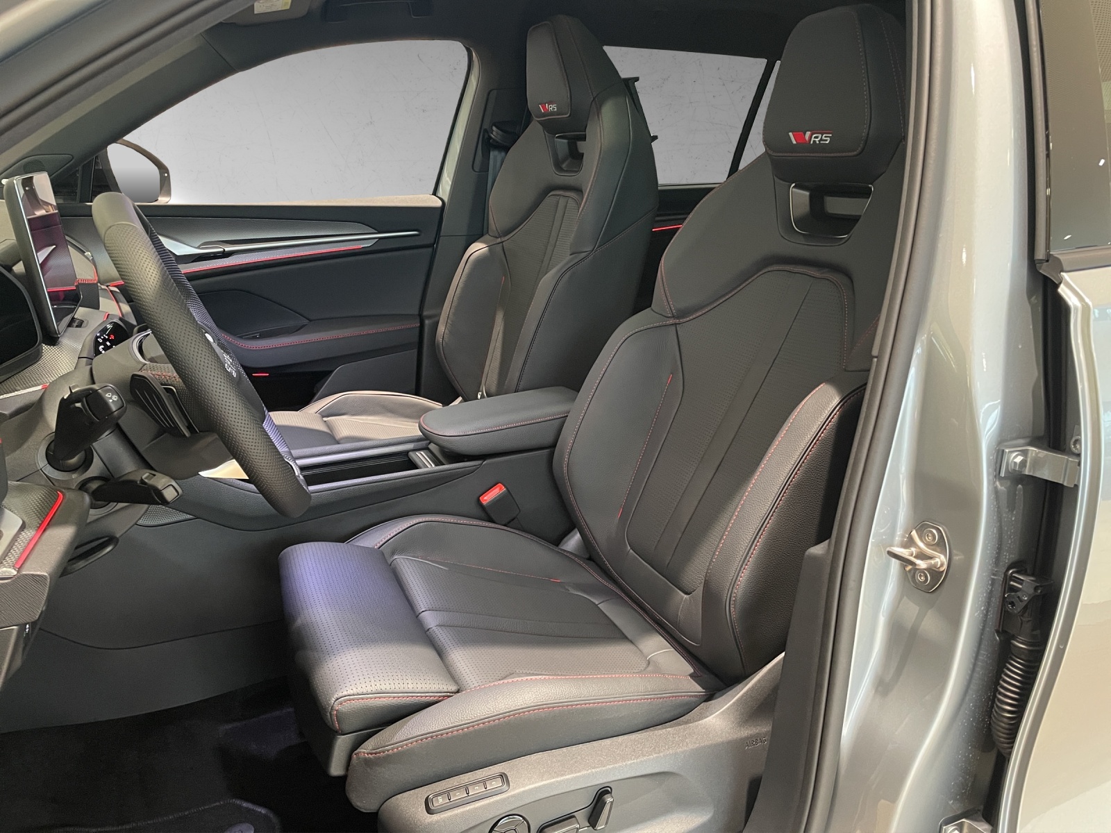 SKODA Kodiaq 2.0 TSI RS 4x4-image-5