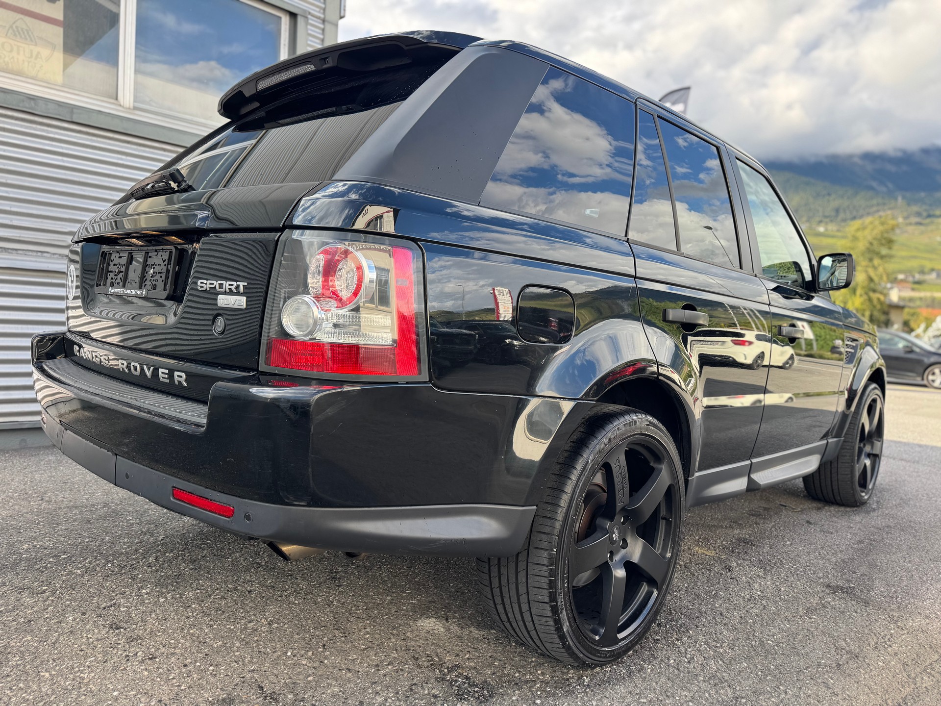LAND ROVER Range Rover Sport 3.6 TDV8 HSE Automatic-image-3