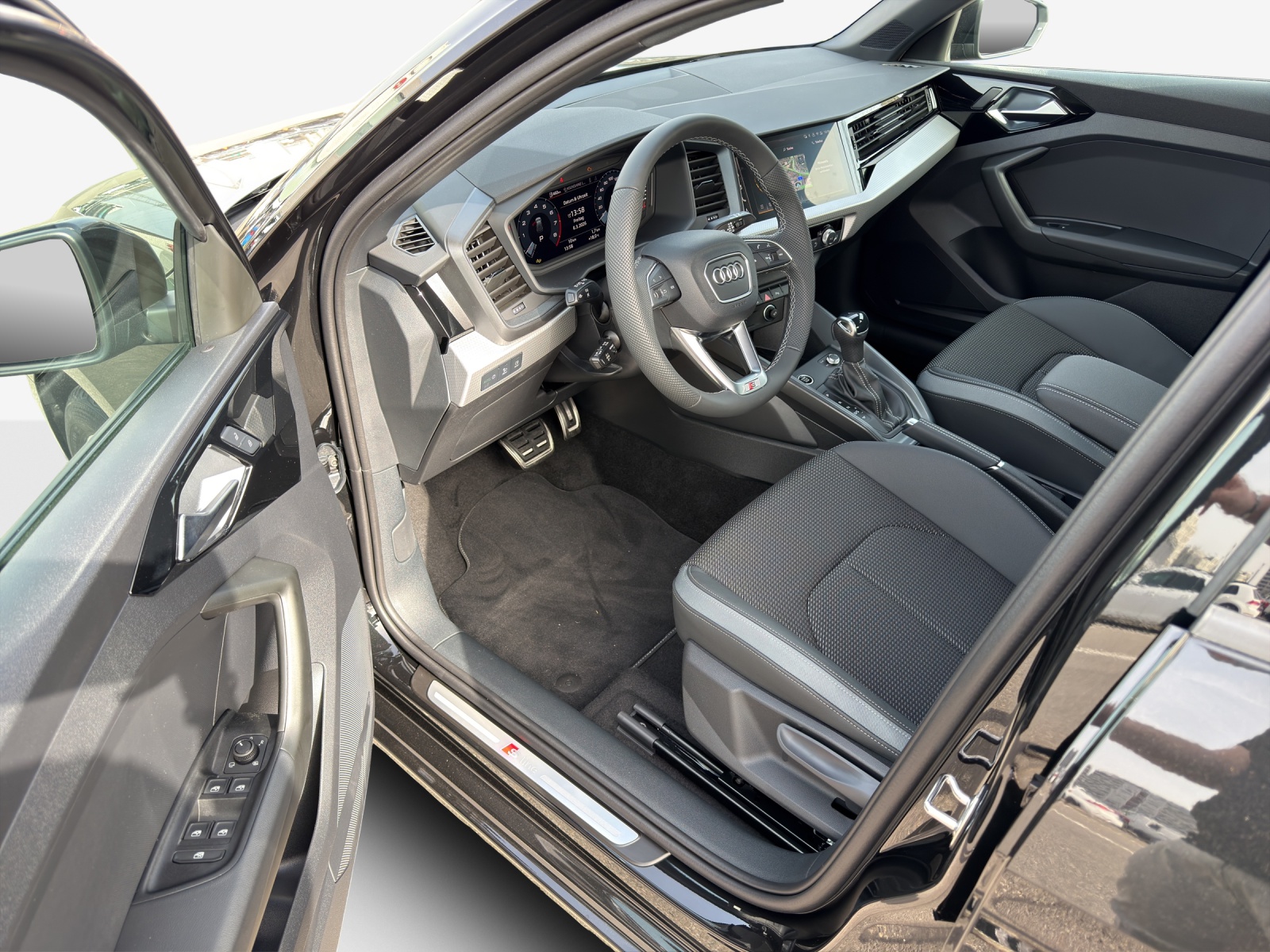 AUDI A1 Sportback 30 TFSI Attraction S-tronic-image-13