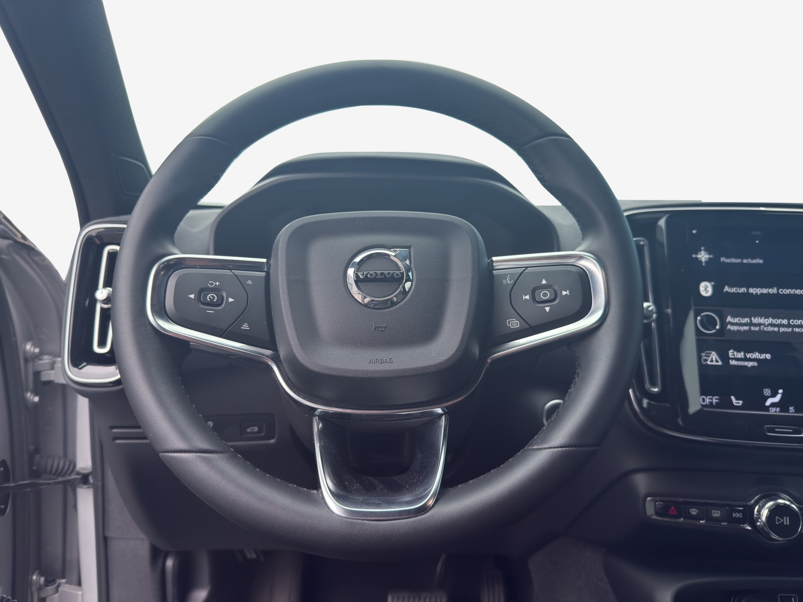 VOLVO XC40 T2 Core Geartronic-image-9