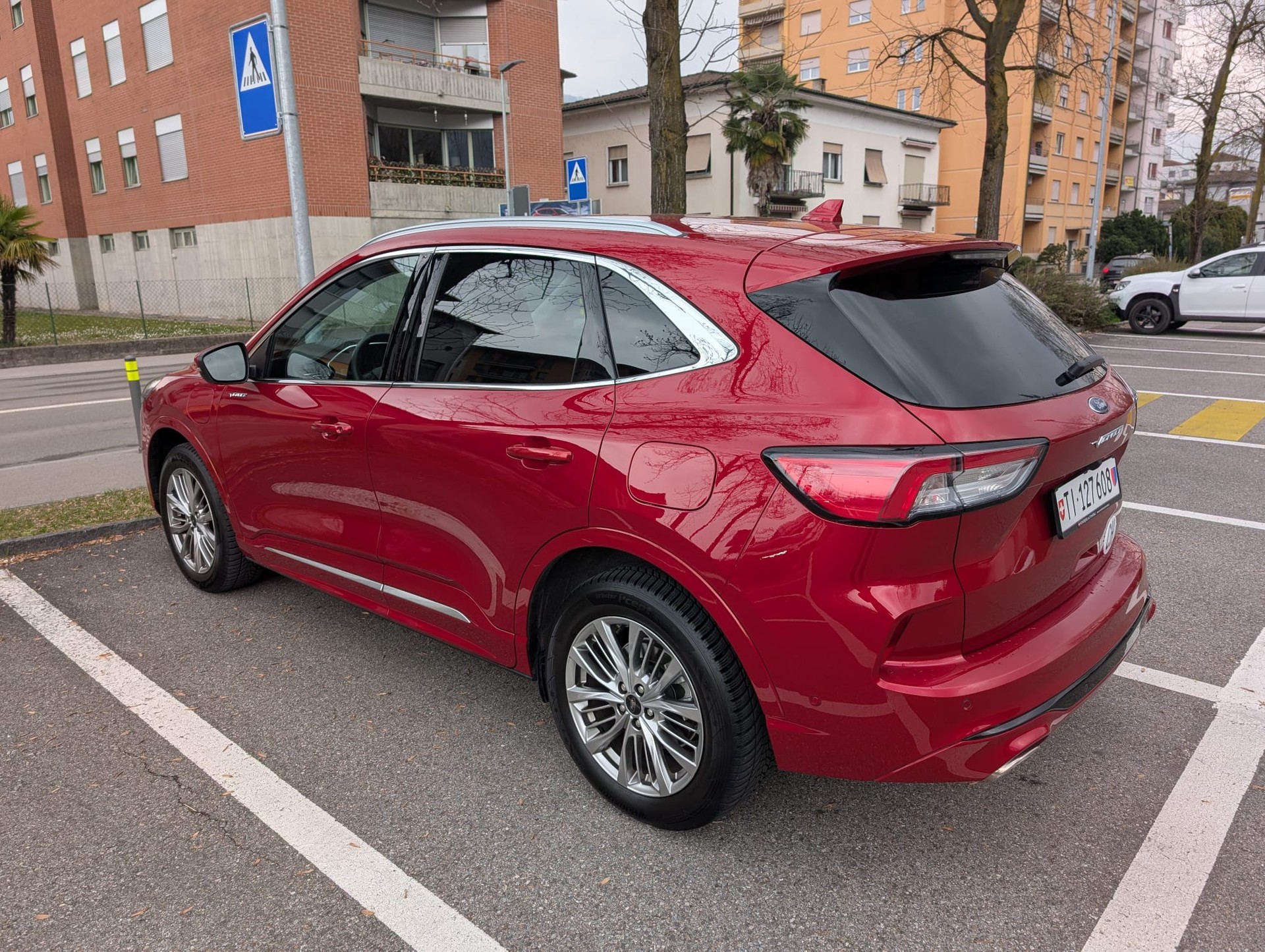 FORD Kuga 2.5 PHEV Vignale 2WD-image-2