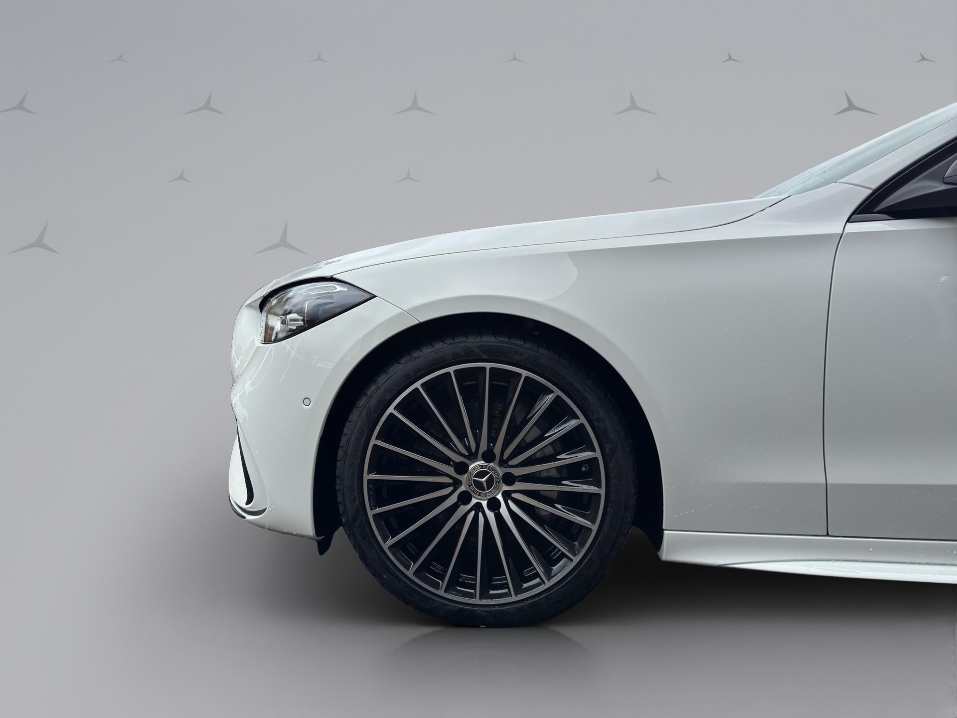 MERCEDES-BENZ C 220 d Swiss Star AMG Line 4matic Kombi-image-15