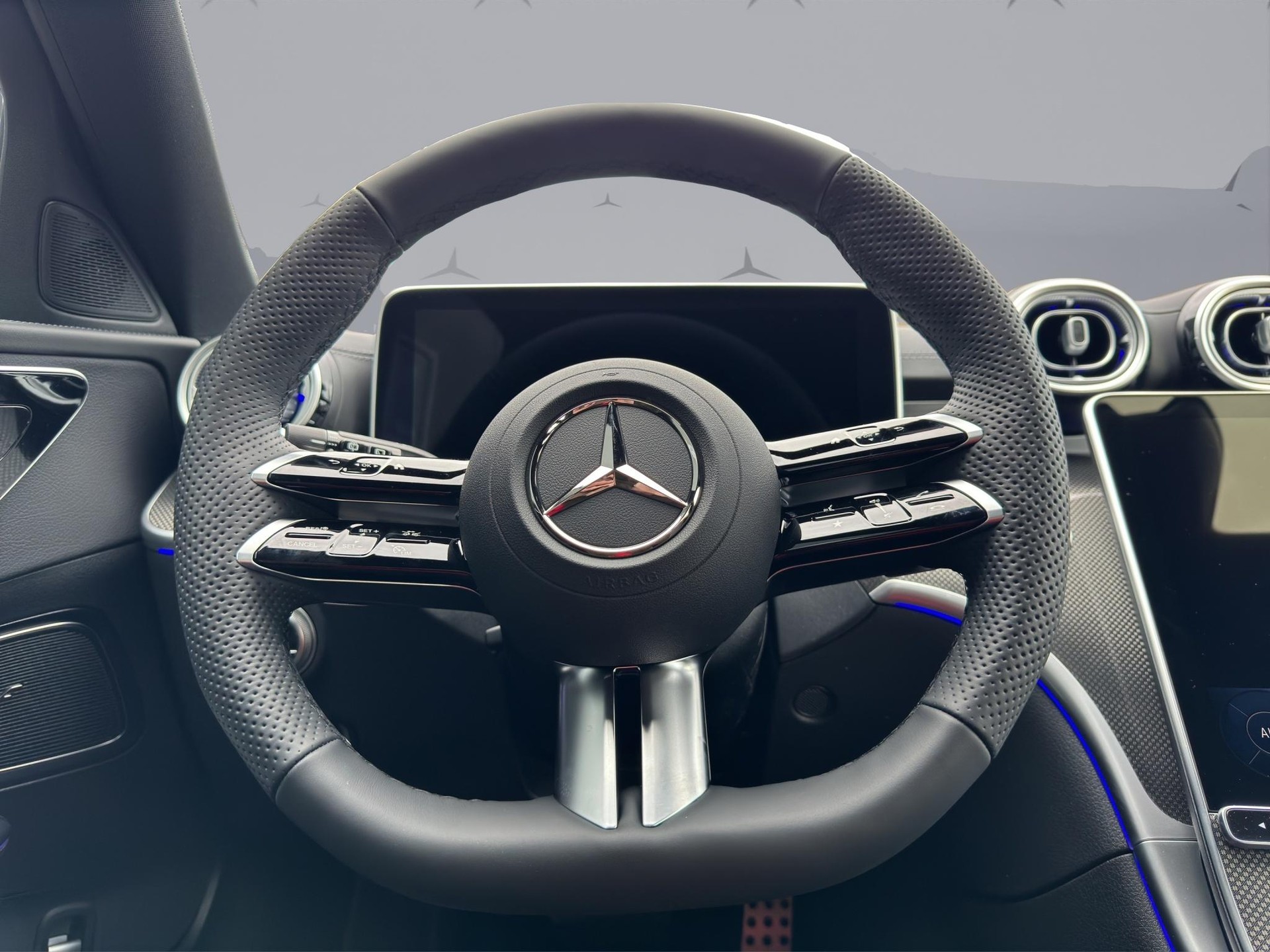 MERCEDES-BENZ C 220 d Swiss Star AMG Line 4matic Kombi-image-9