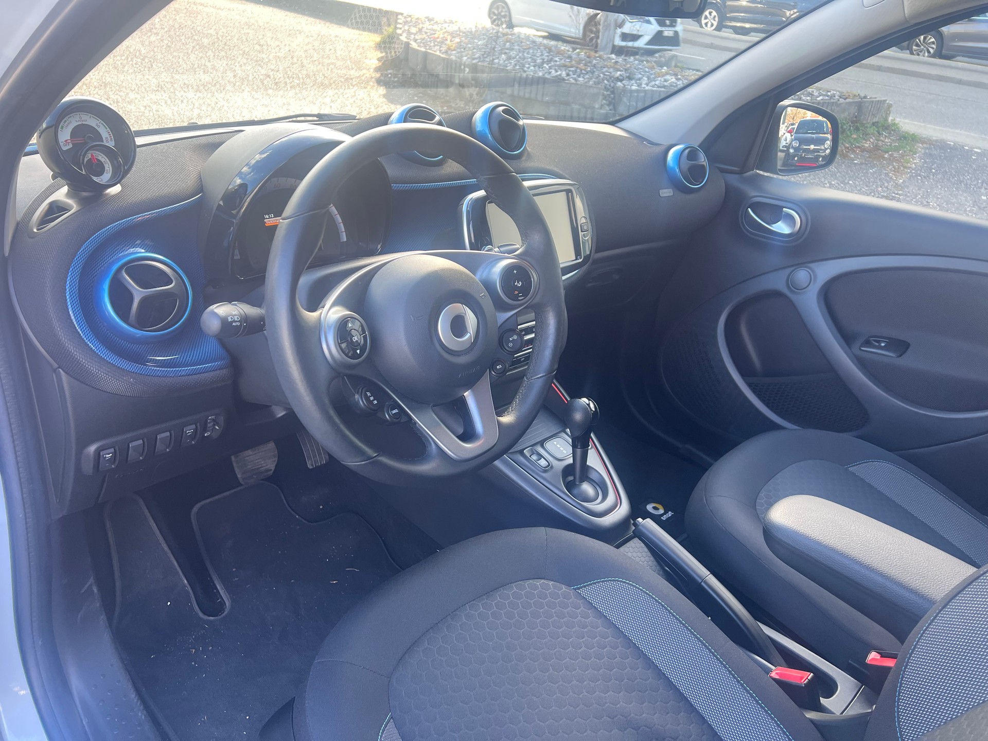 SMART forfour EQ-image-10