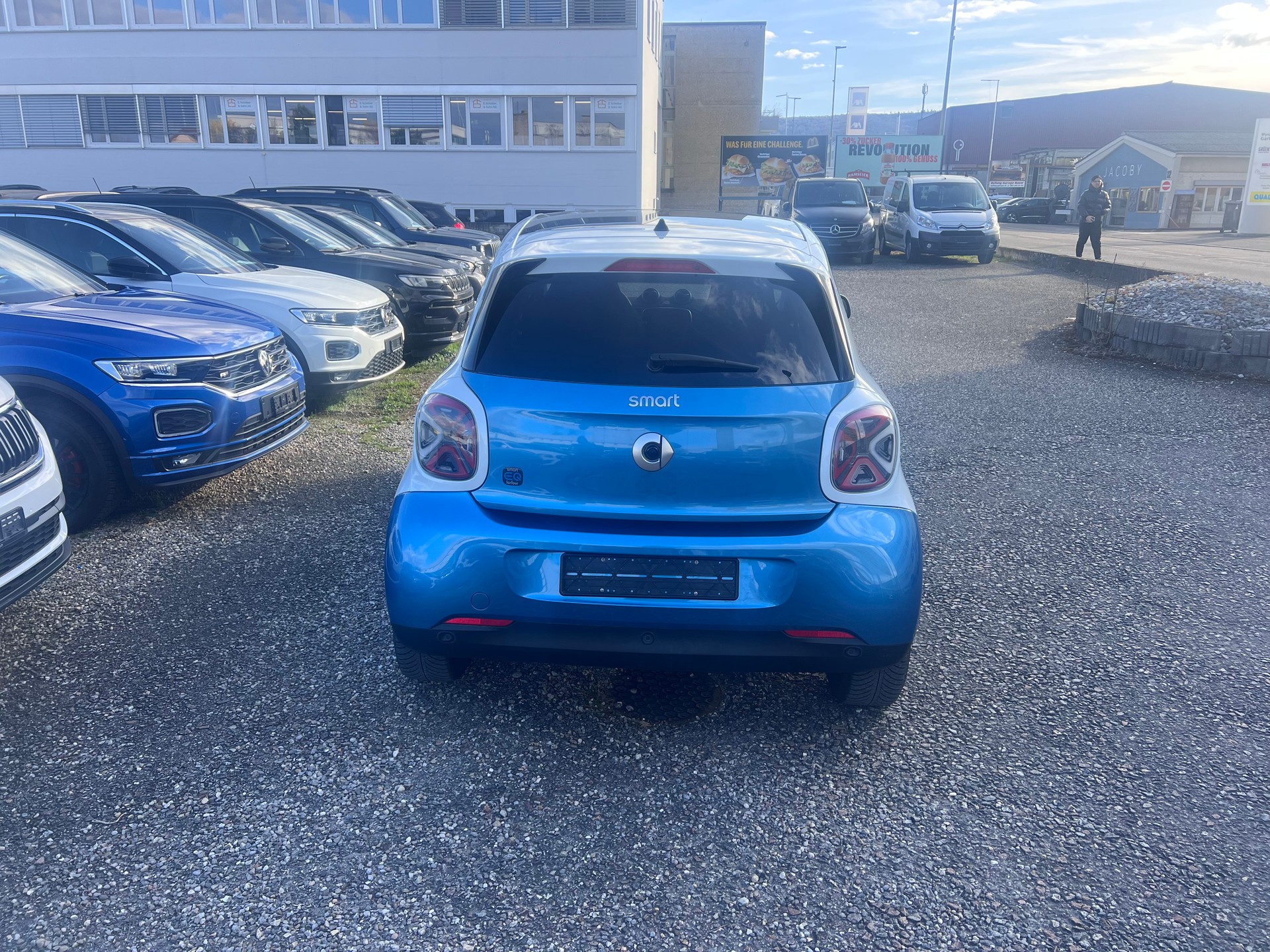 SMART forfour EQ-showroom-element-3