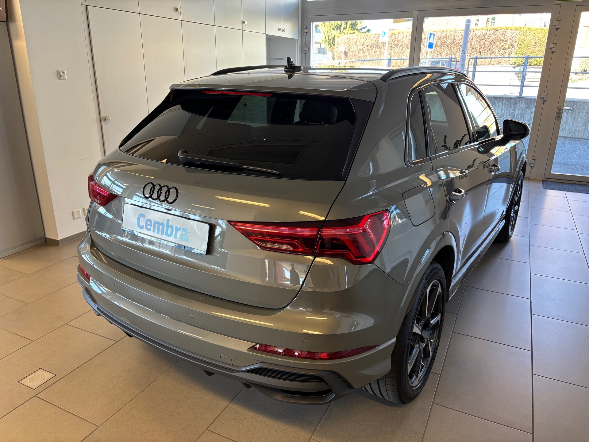 AUDI Q3 35 TFSI S line Attraction S-tronic-image-2