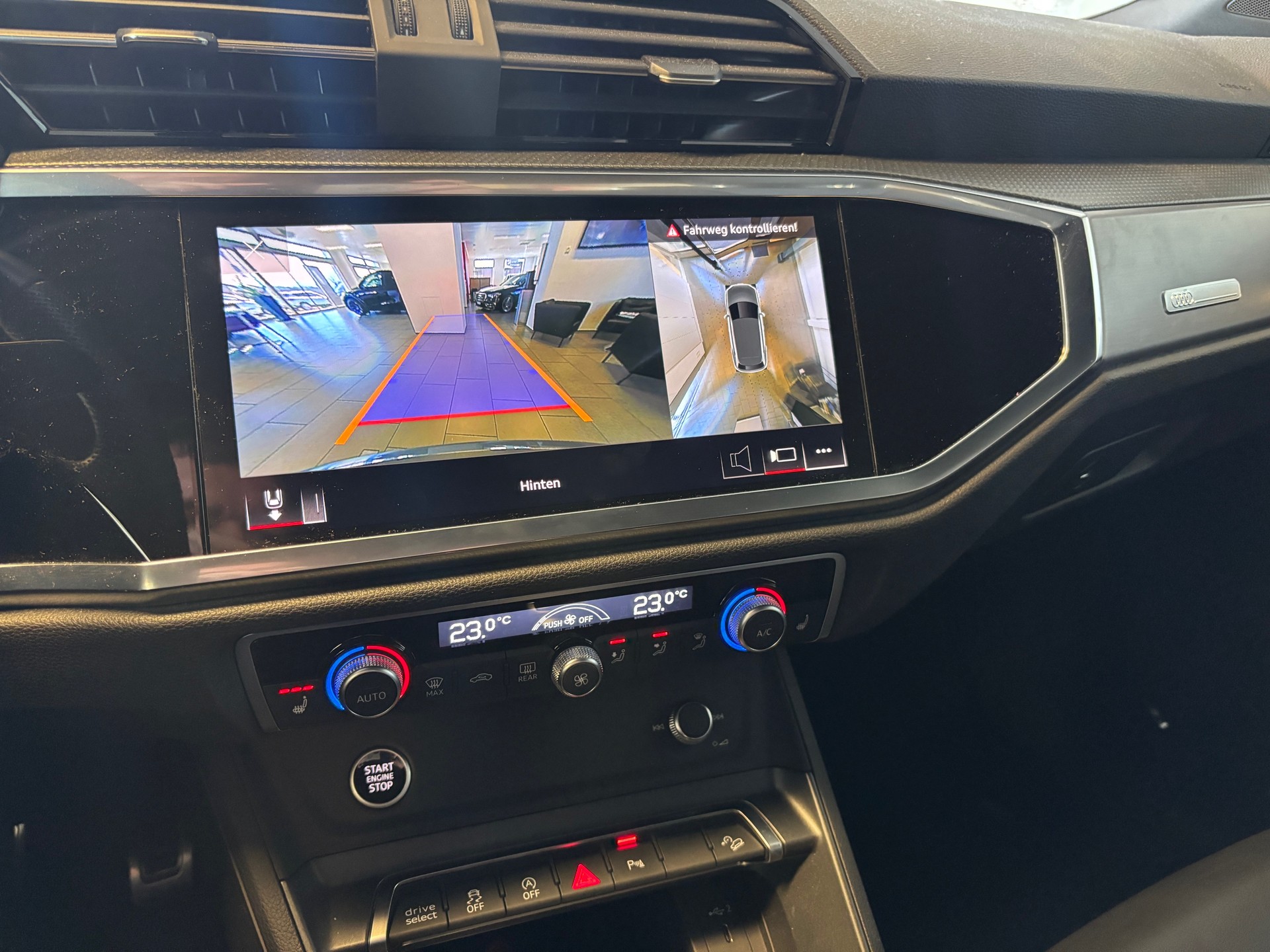 AUDI Q3 35 TFSI S line Attraction S-tronic-image-14