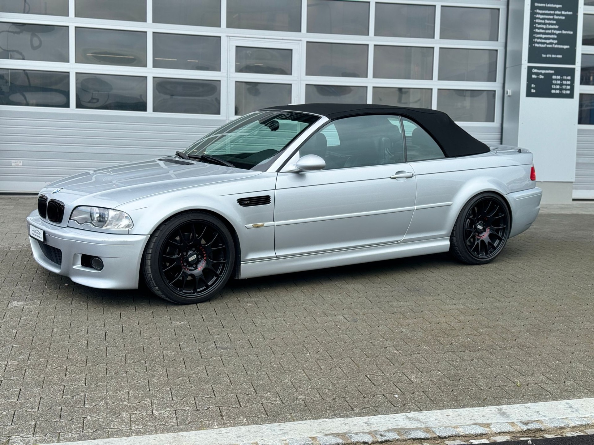 BMW M3 Cabriolet-image-12