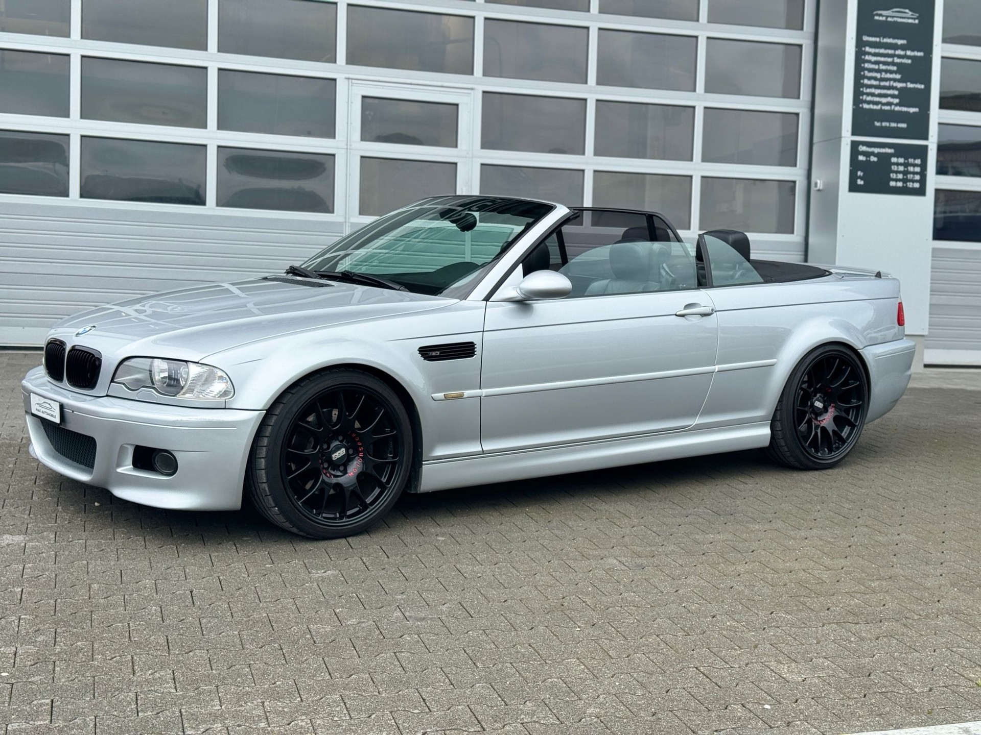 BMW M3 Cabriolet-image-1