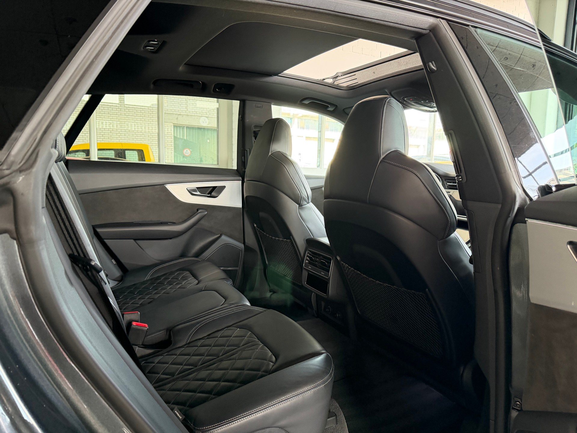 AUDI SQ8 4.0 V8 TFSI 508 PS 4X4 quattro tiptronic-image-10