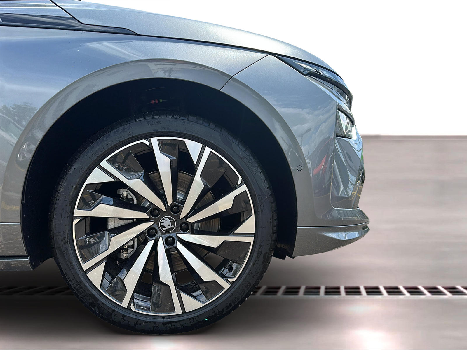 SKODA Enyaq 85x Sportline 4x4-image-7