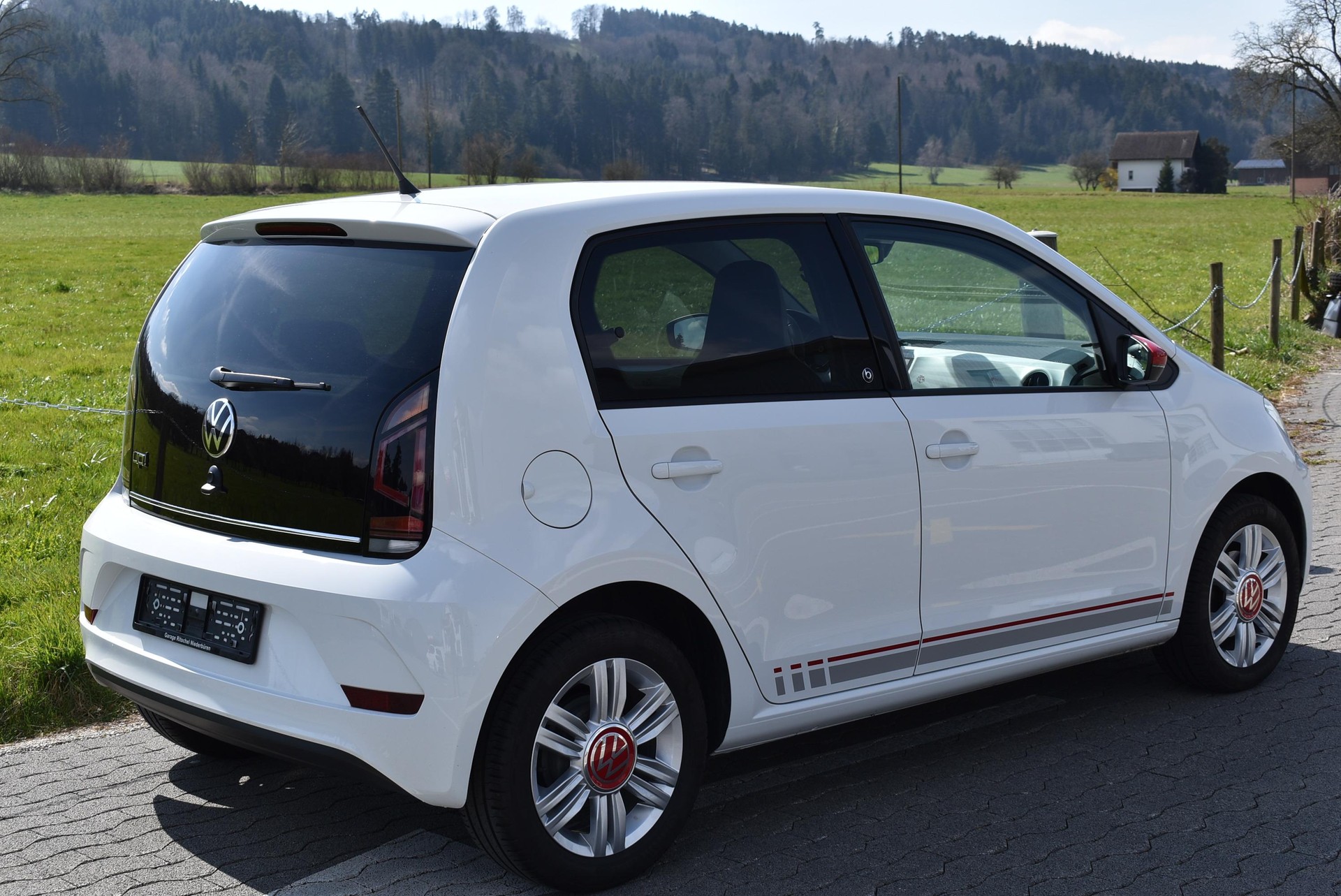 VW Up 1.0 MPI 65 BMT Beats-image-4