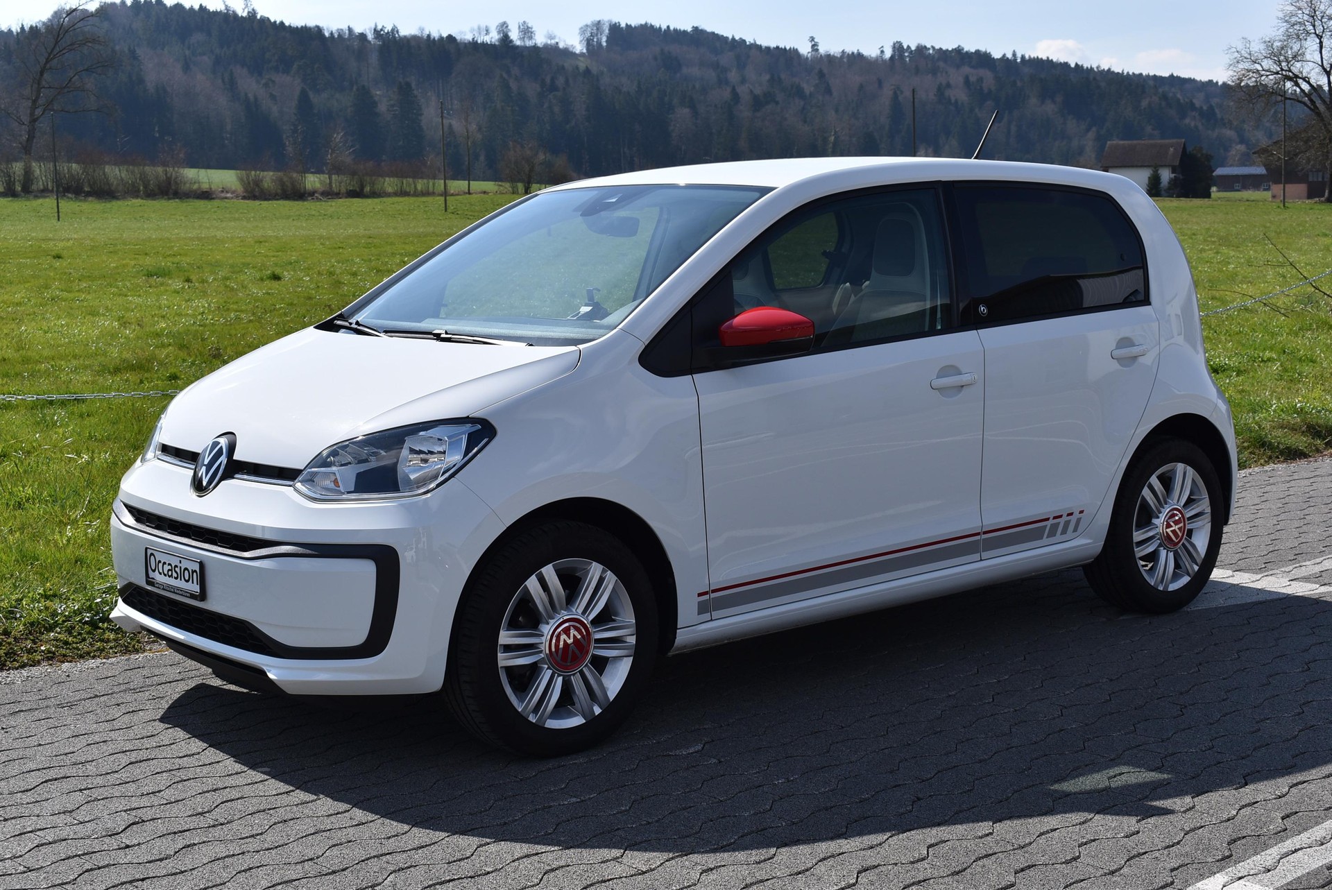 VW Up 1.0 MPI 65 BMT Beats-image-0