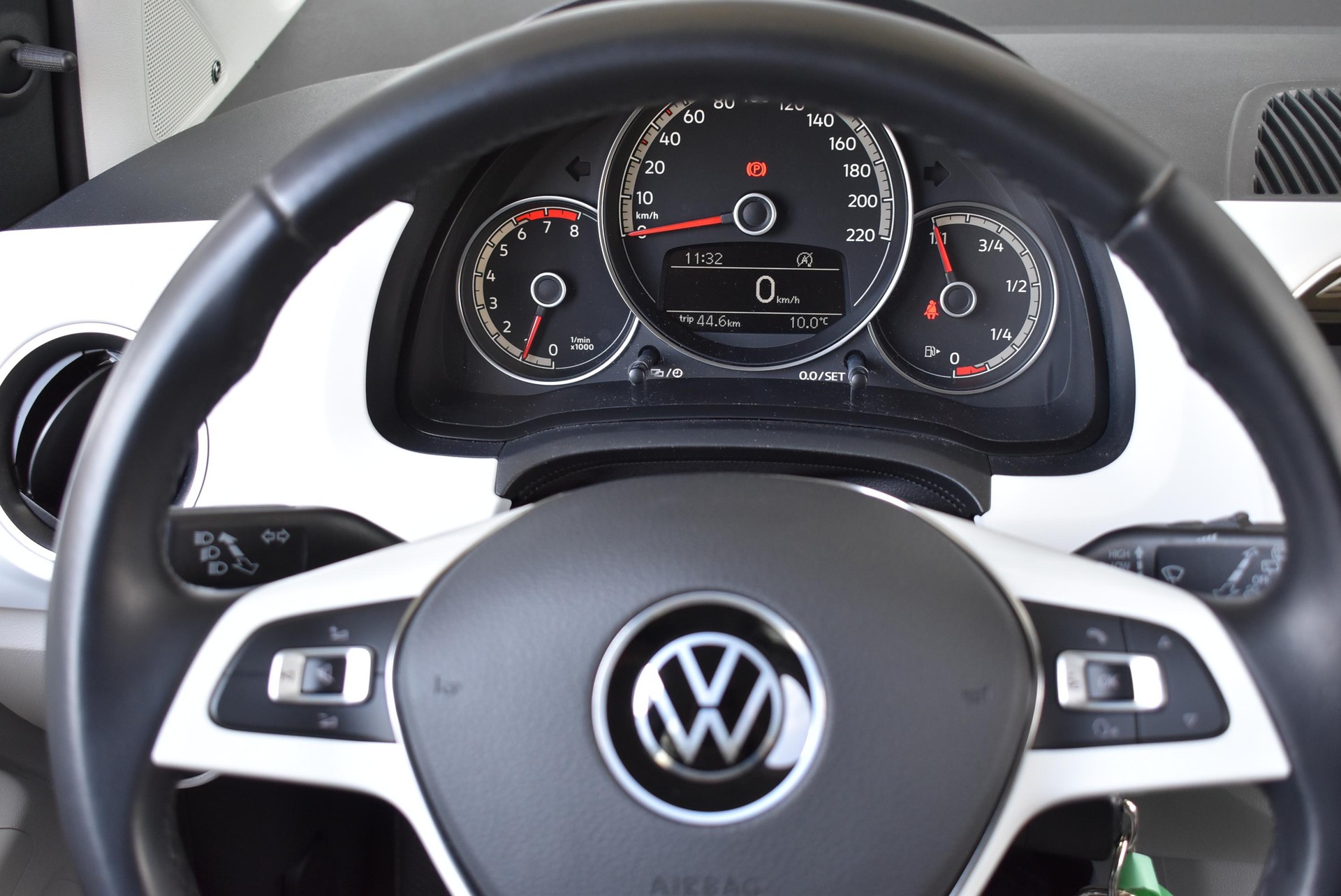 VW Up 1.0 MPI 65 BMT Beats-image-10