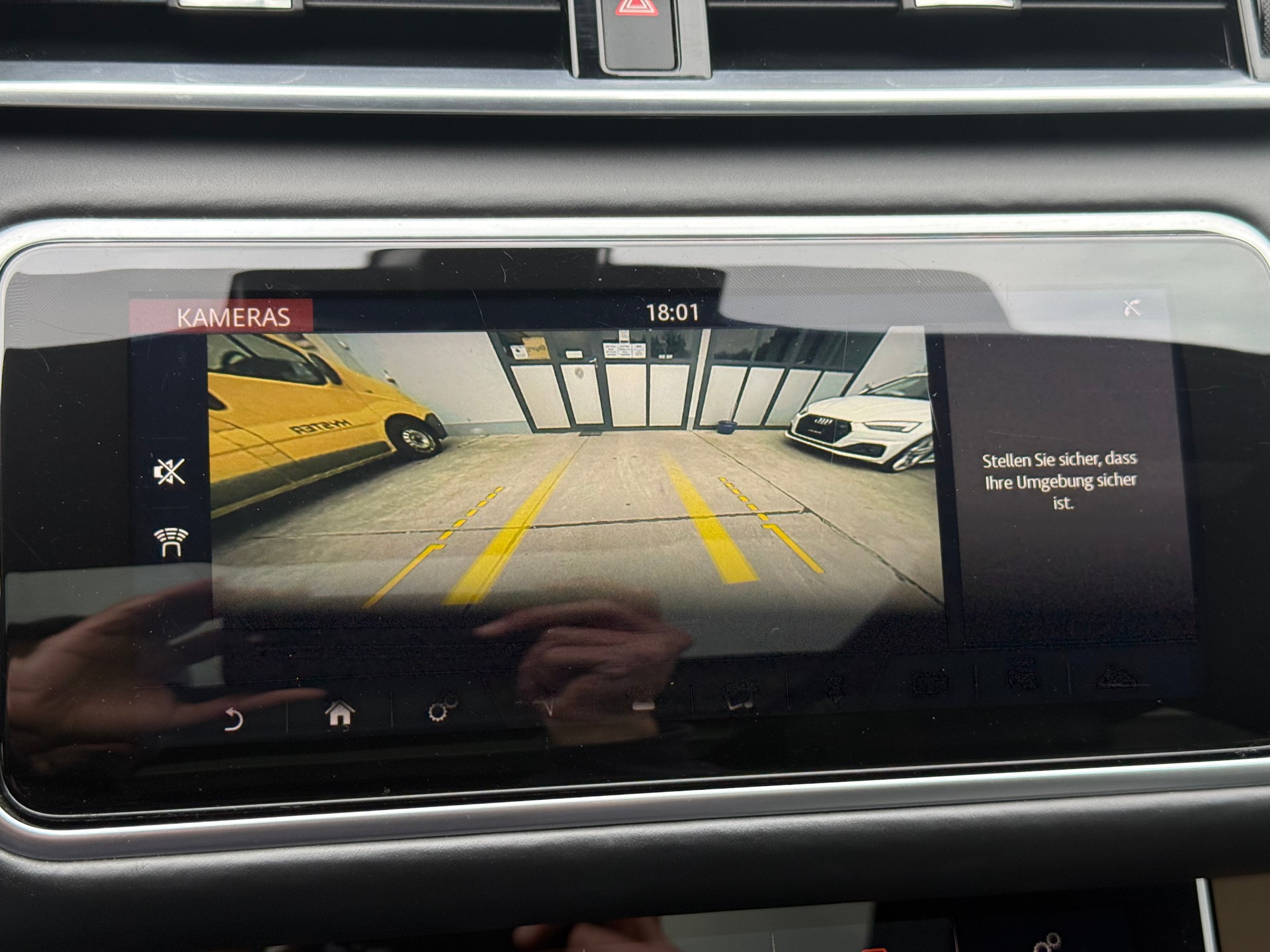 LAND ROVER Range Rover Velar R-Dynamic P 300 S Automatic-image-20