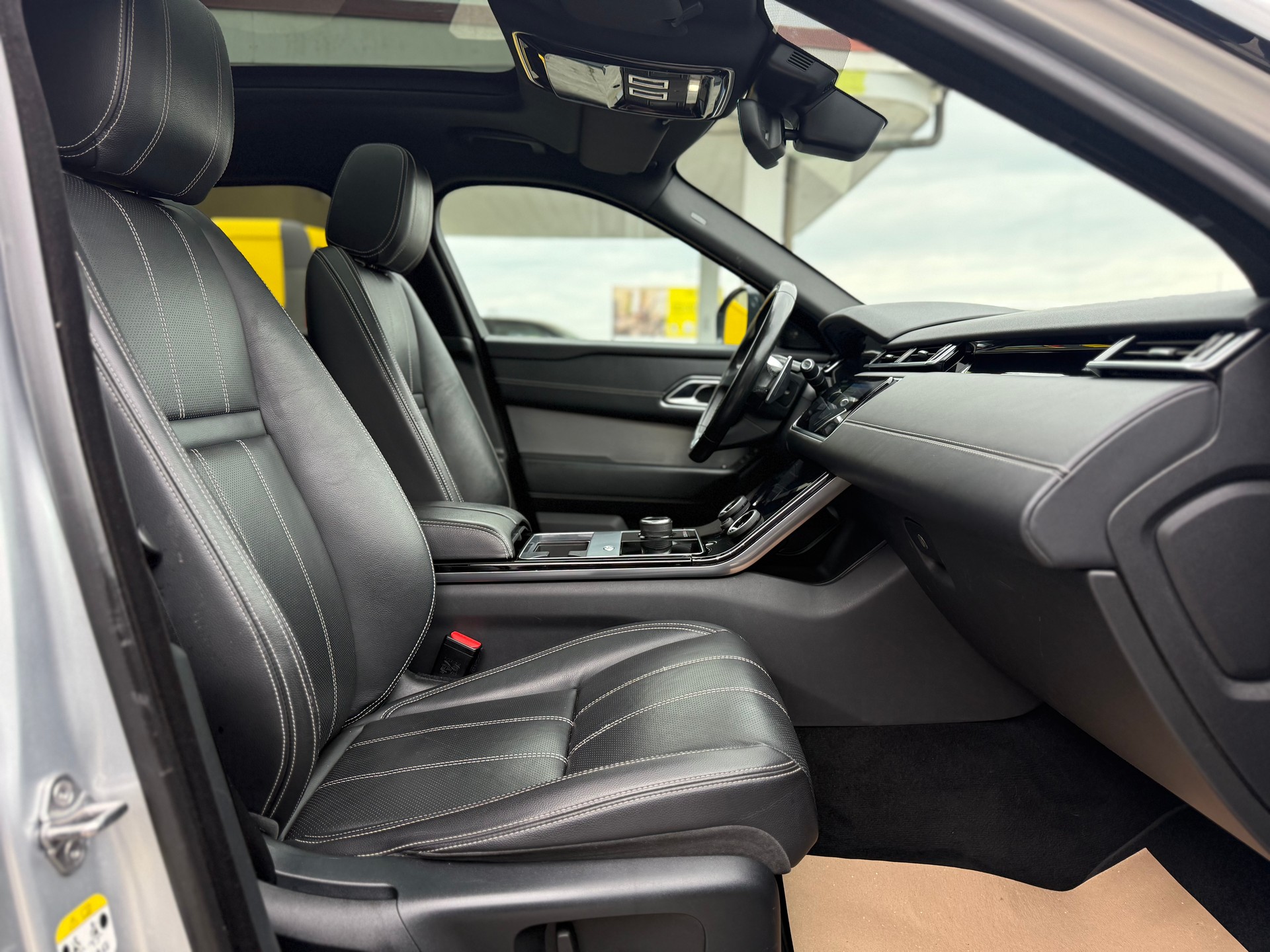 LAND ROVER Range Rover Velar R-Dynamic P 300 S Automatic-image-13