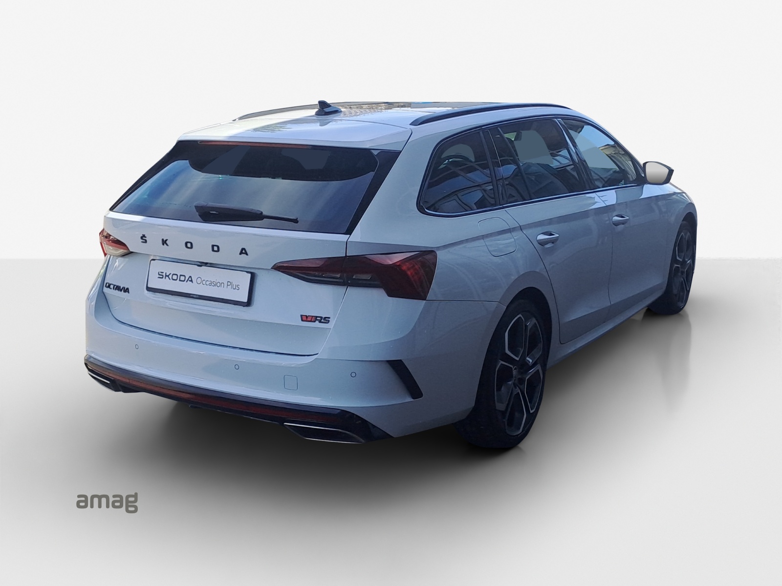 SKODA Octavia Combi 2.0 TSI DSG RS-image-4