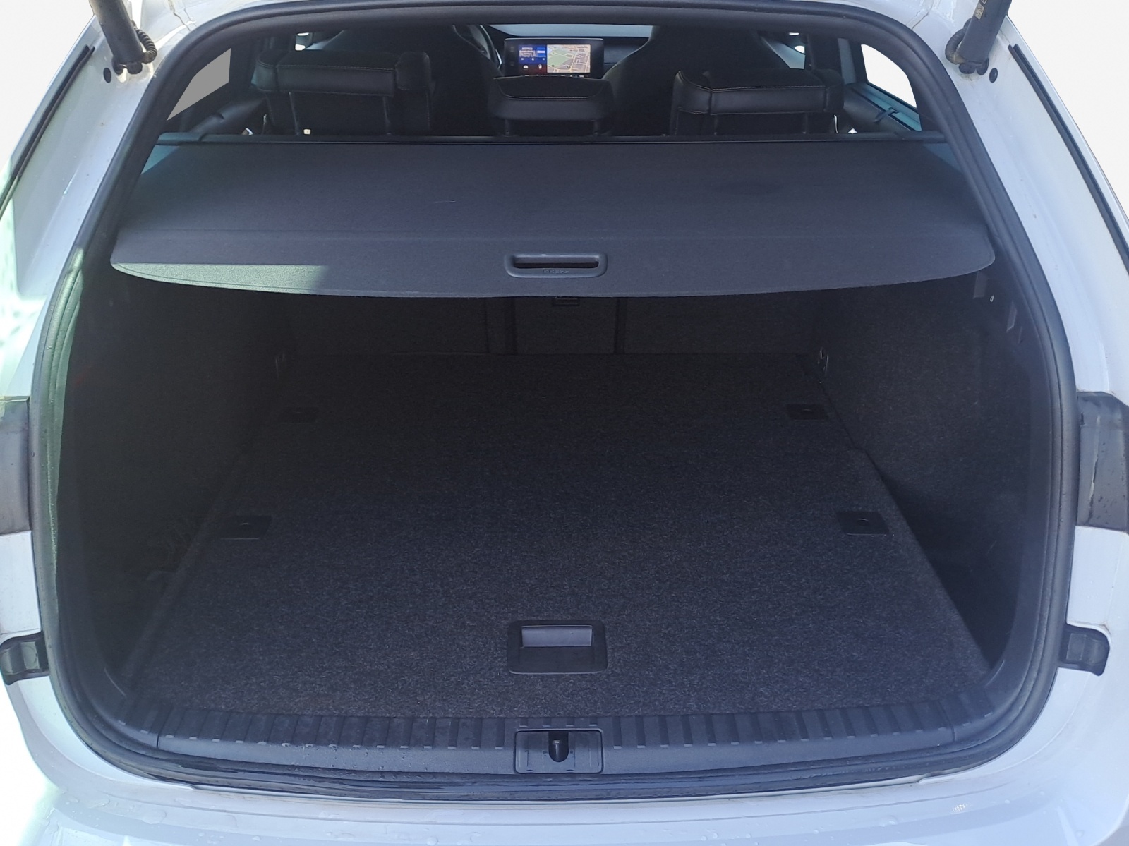 SKODA Octavia Combi 2.0 TSI DSG RS-image-12