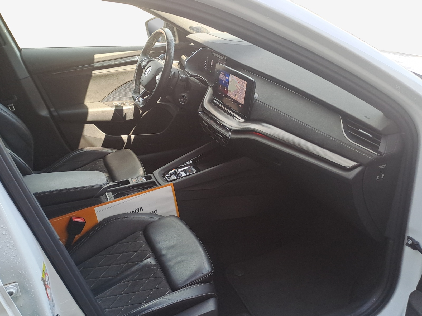 SKODA Octavia Combi 2.0 TSI DSG RS-image-13
