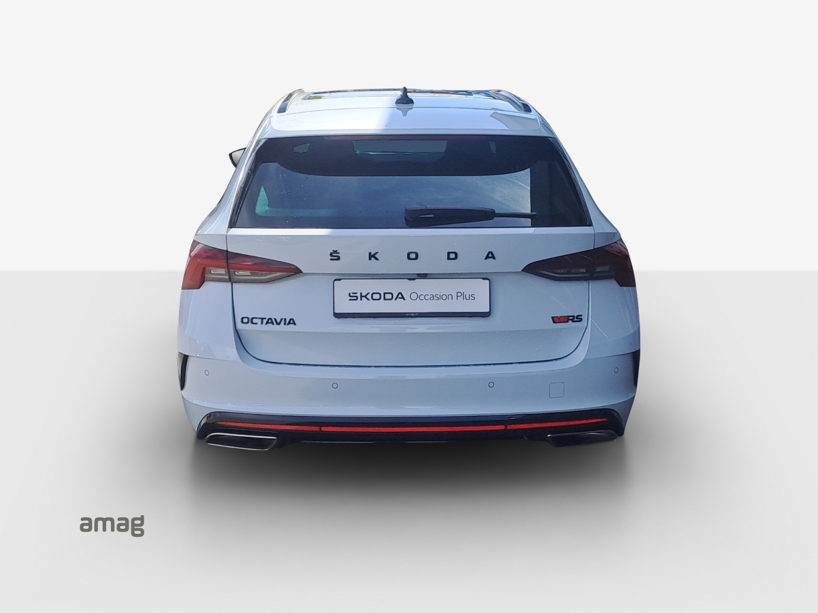 SKODA Octavia Combi 2.0 TSI DSG RS-image-3