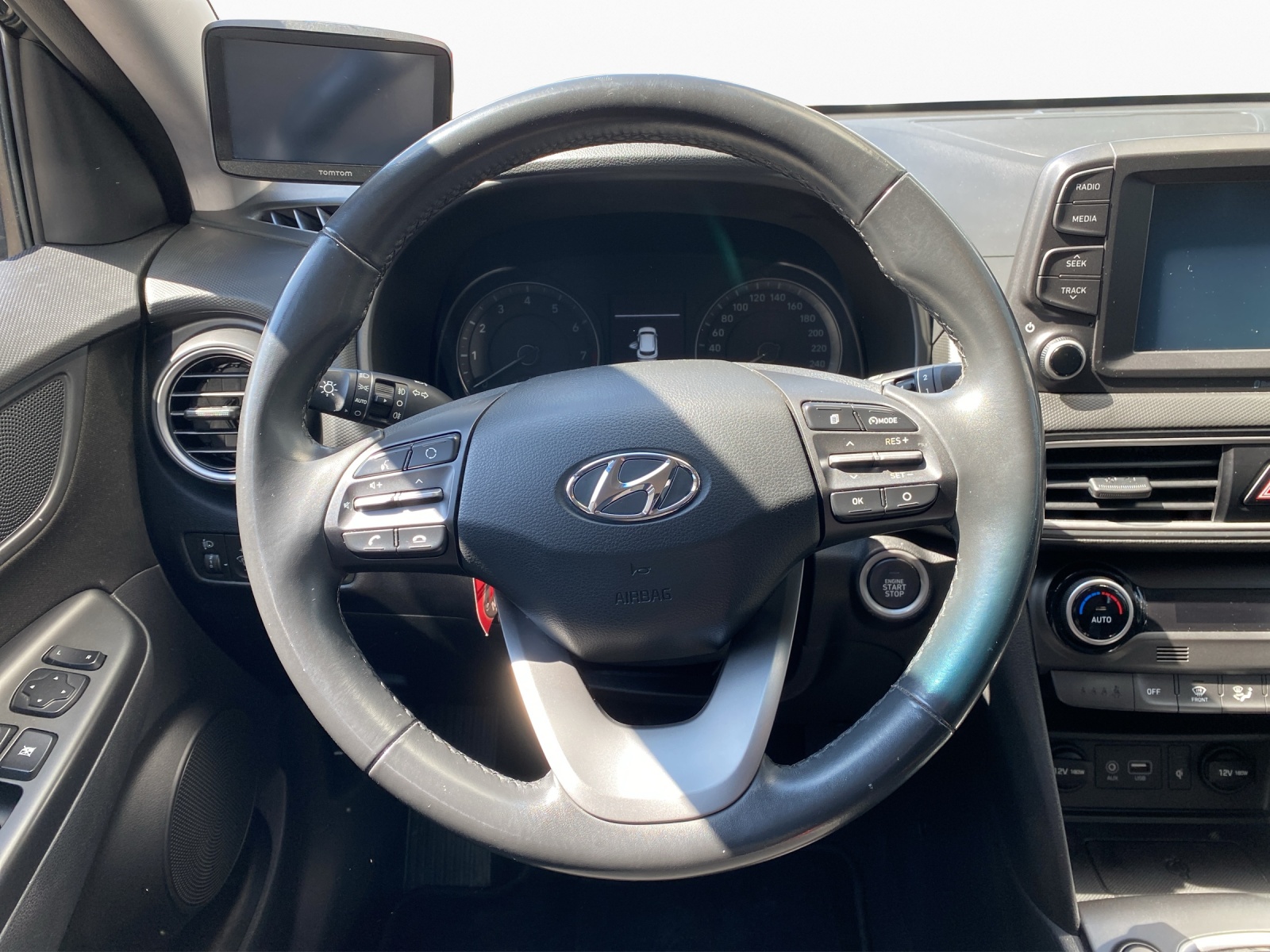 HYUNDAI Kona 1.6 T-GDi Launch 4WD-image-12