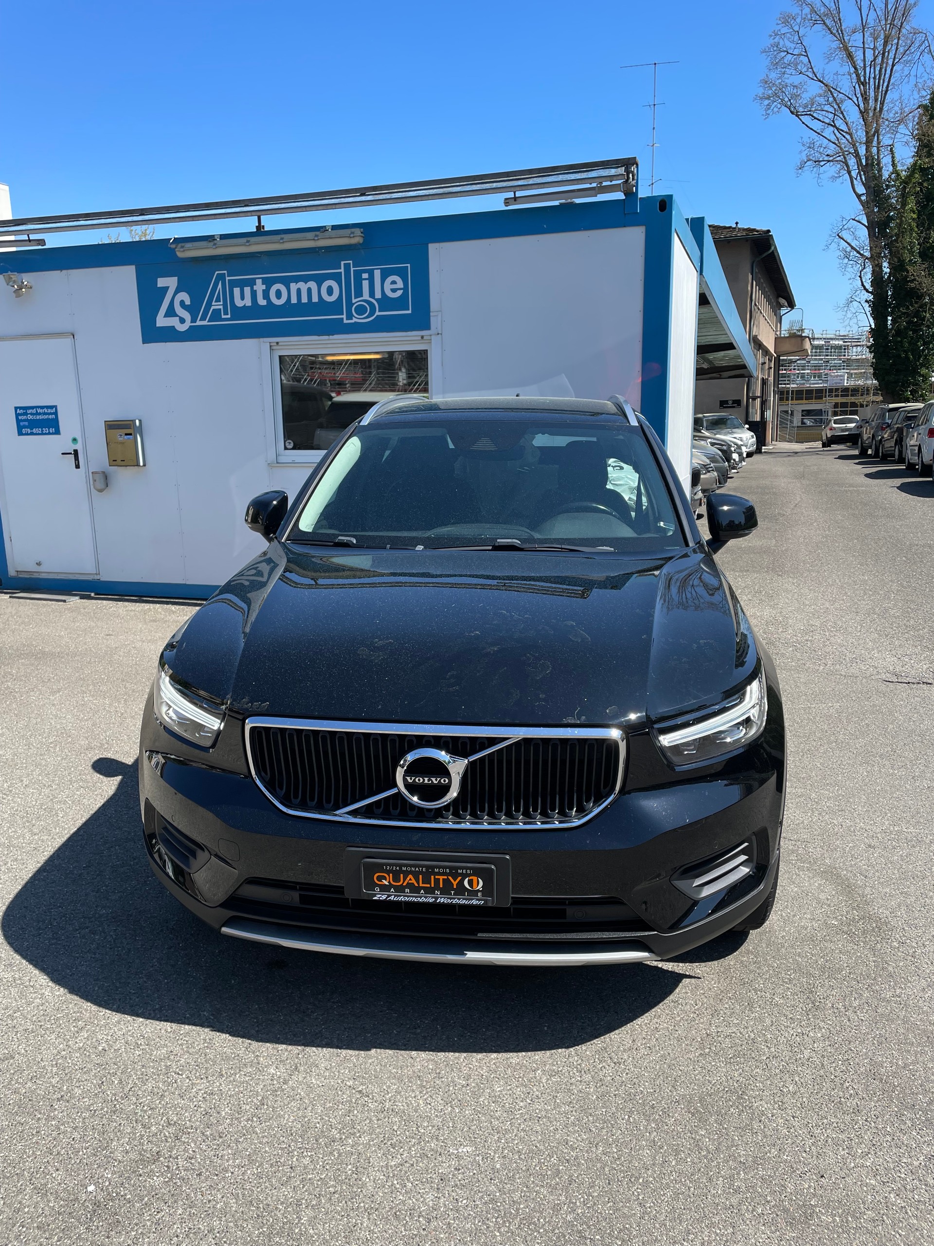 VOLVO XC40 D3 AWD Momentum Geartronic-image-5