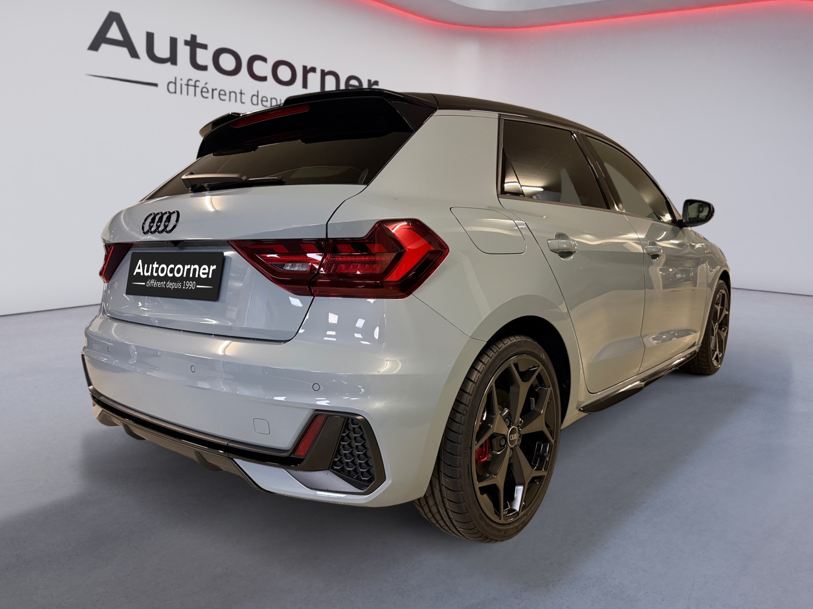 AUDI A1 Sportback 30 TFSI S Line Attraction S-tronic-image-4