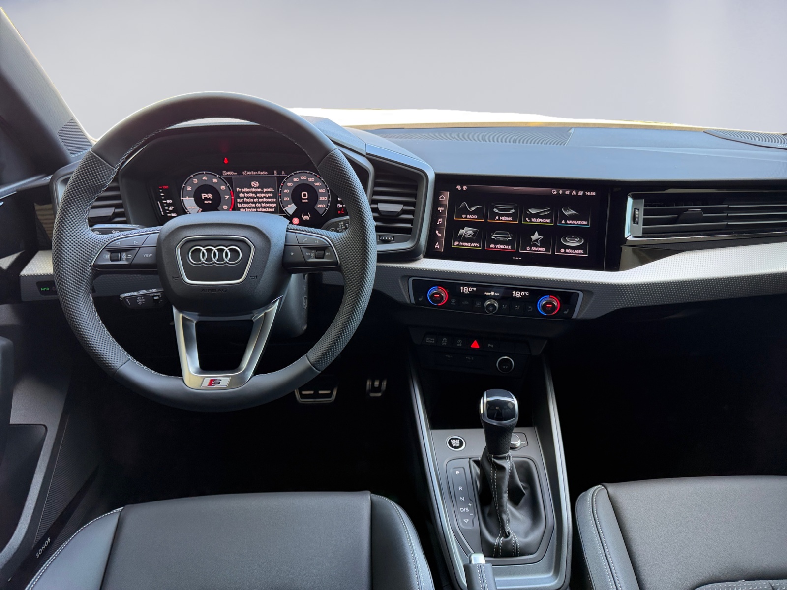 AUDI A1 Sportback 30 TFSI S Line Attraction S-tronic-image-11