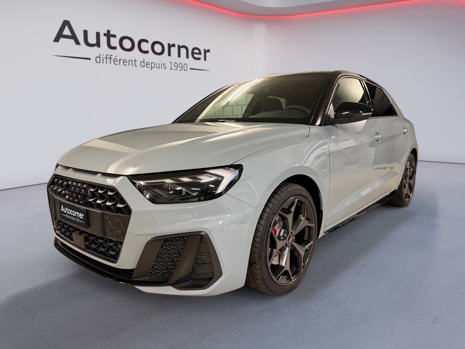 AUDI A1 Sportback 30 TFSI S Line Attraction S-tronic-image-1