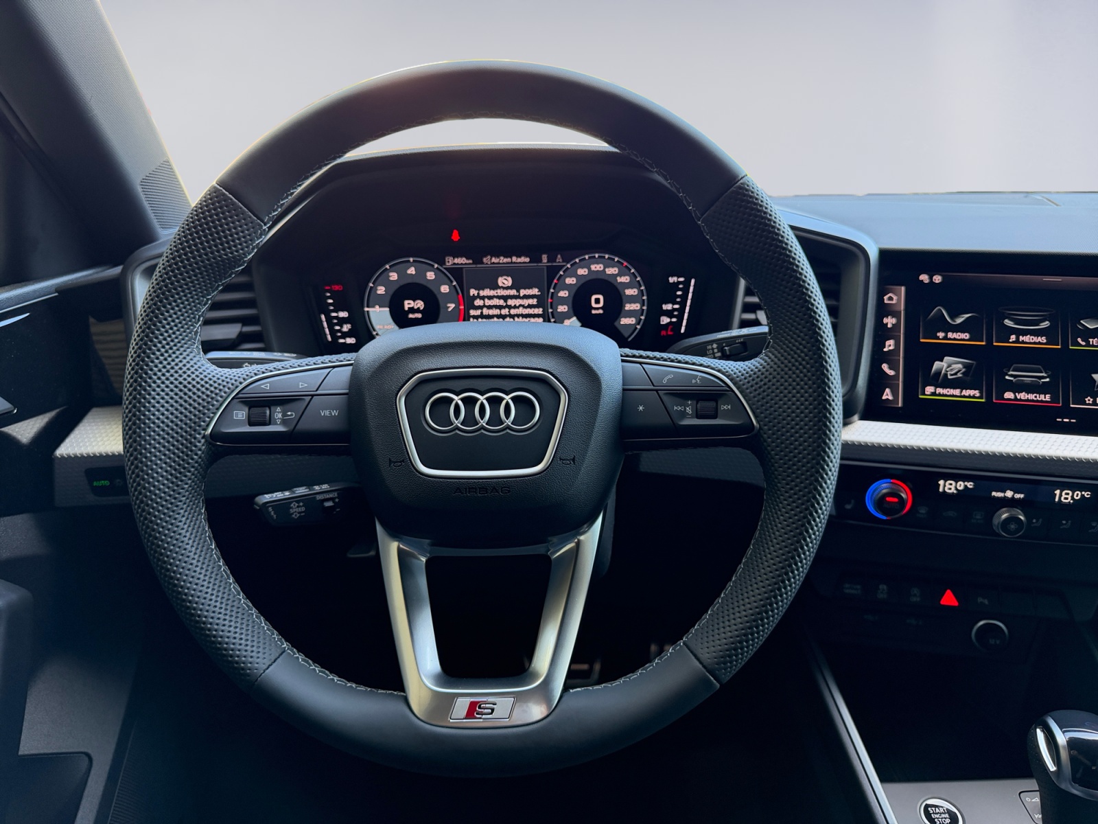 AUDI A1 Sportback 30 TFSI S Line Attraction S-tronic-image-8