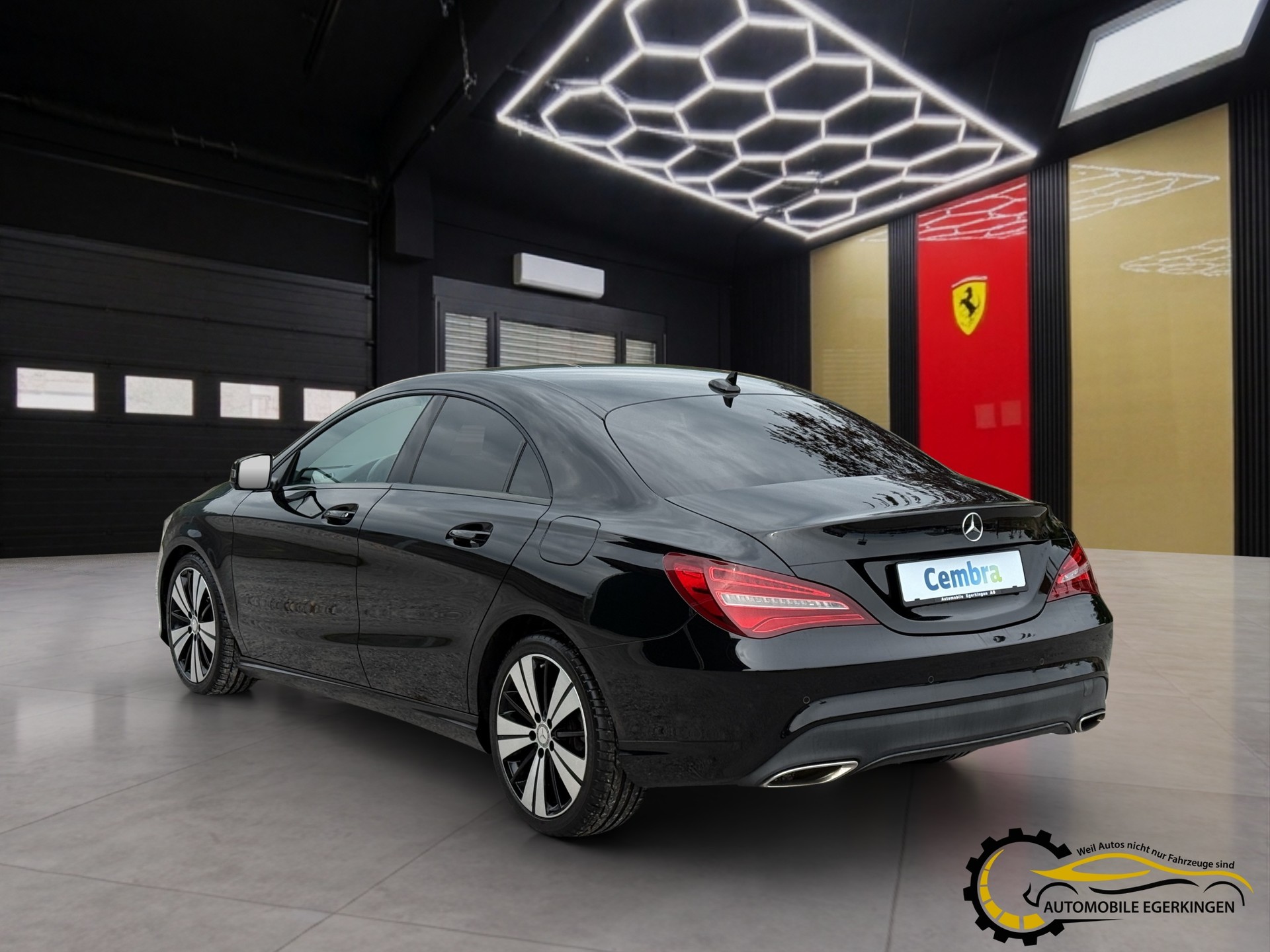 MERCEDES-BENZ CLA 200 Urban-image-6