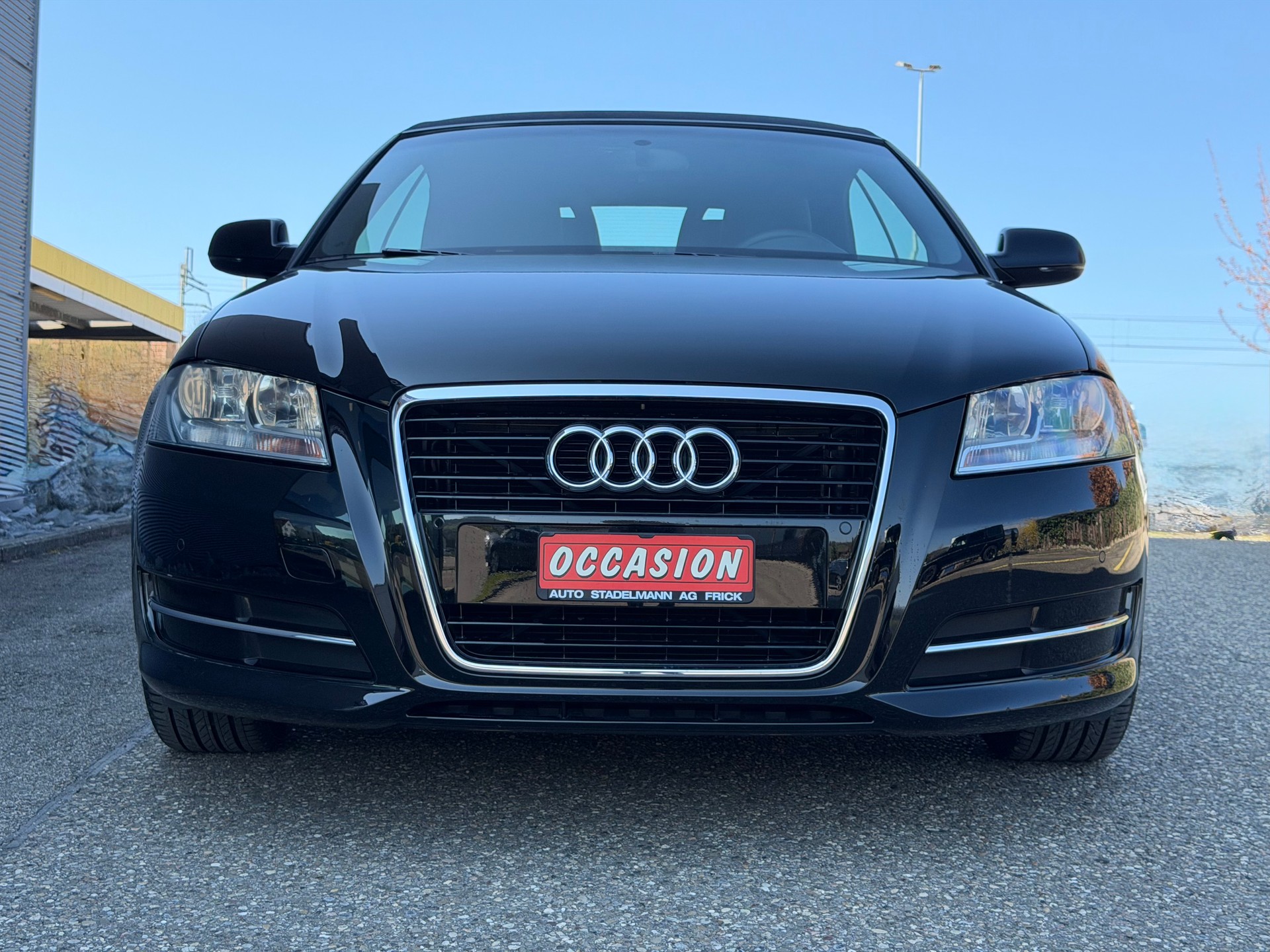 AUDI A3 Cabriolet 1.2 TFSI Attraction-image-8
