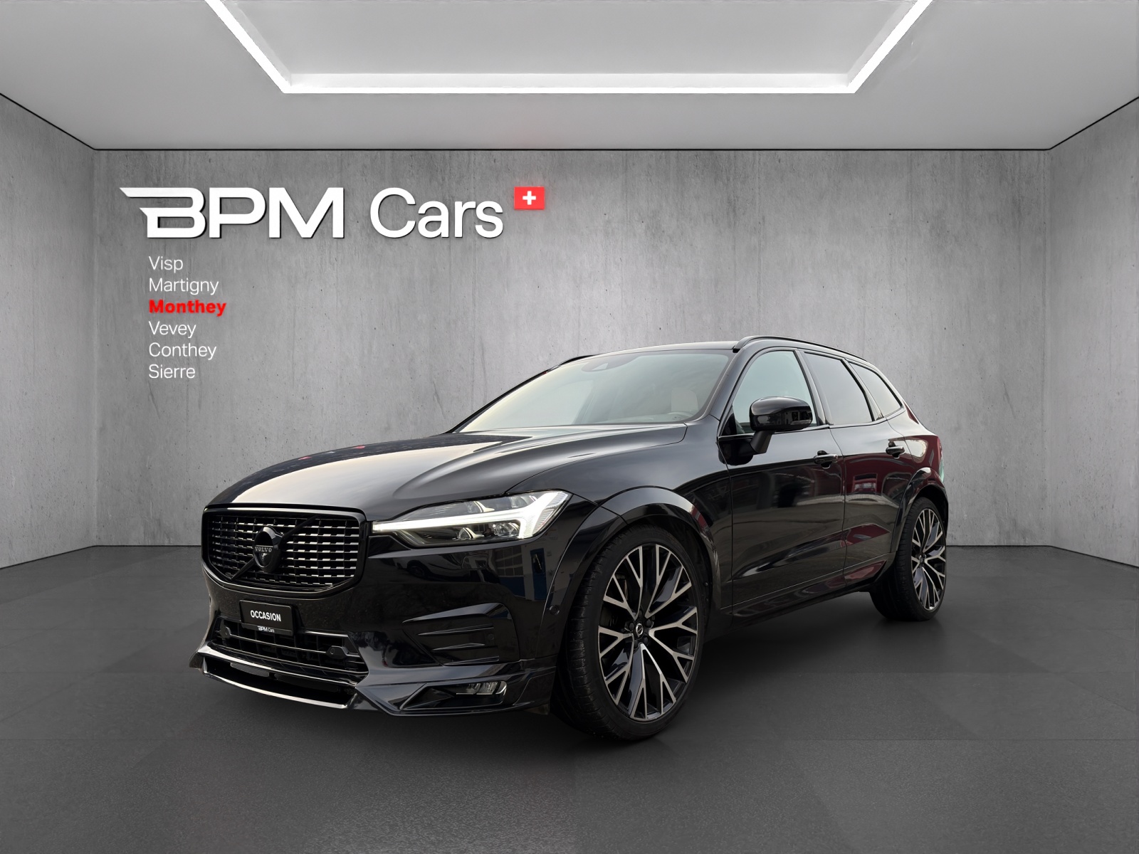 Photo VOLVO XC60 XC60 B6 Benzin Mild Hybrid AWD R-Design Geartronic