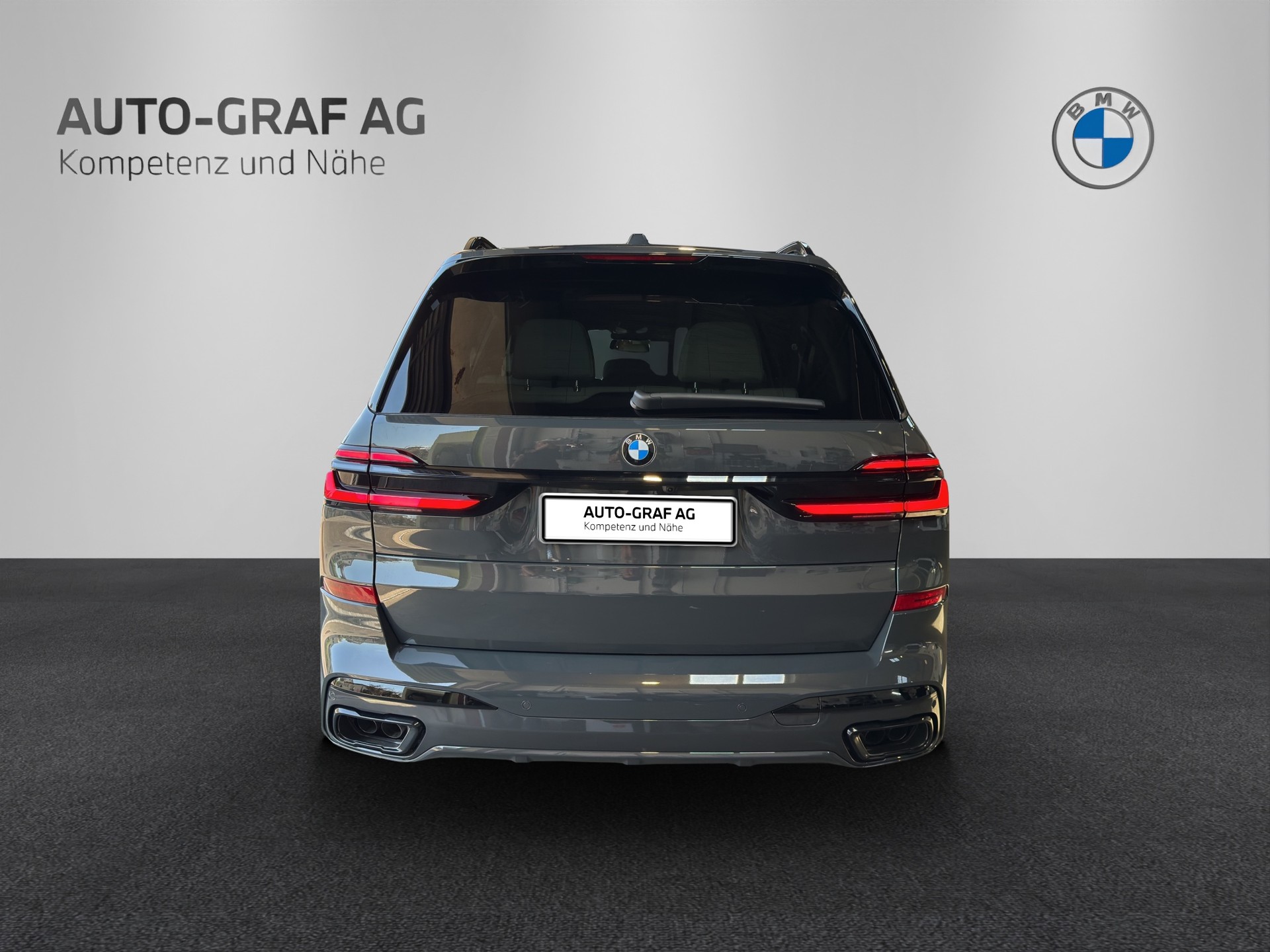 BMW X7 40i xDrive M Sport Pro (7-Plätzer)-showroom-element-3