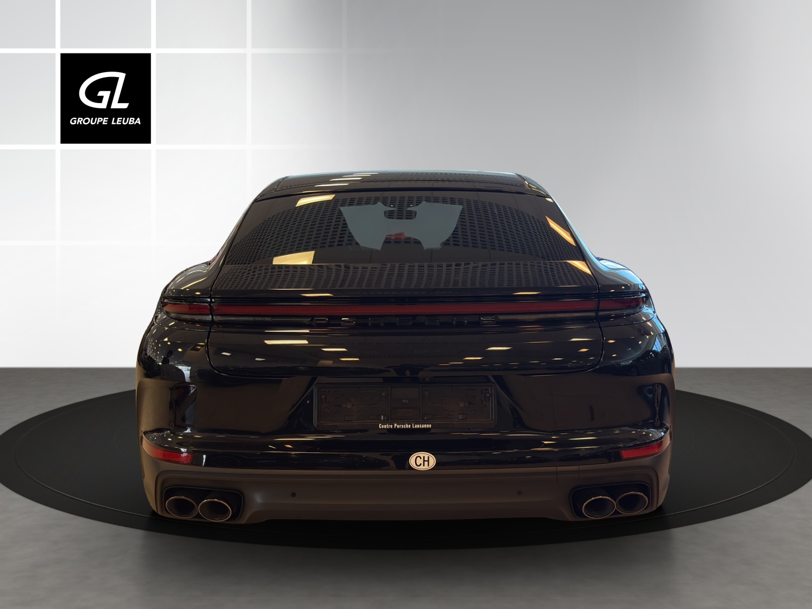 PORSCHE Panamera 4 PDK-image-4