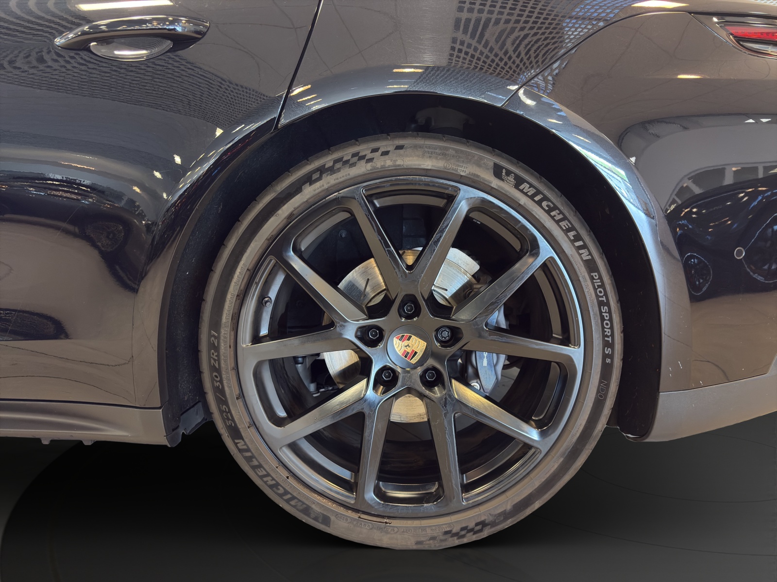 PORSCHE Panamera 4 PDK-image-5