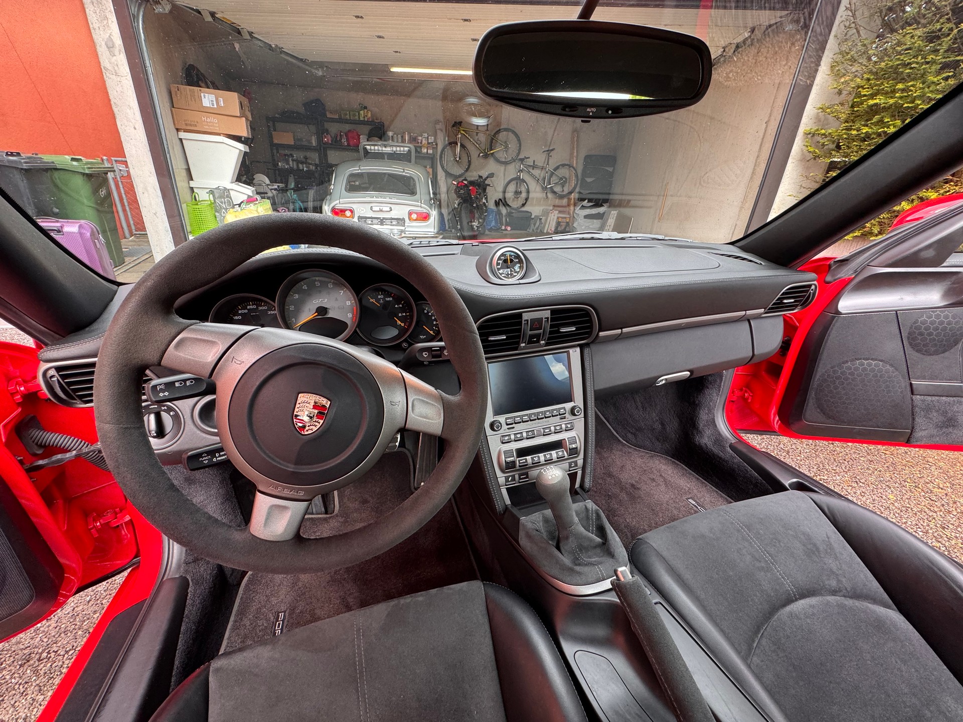 PORSCHE GT3-image-4