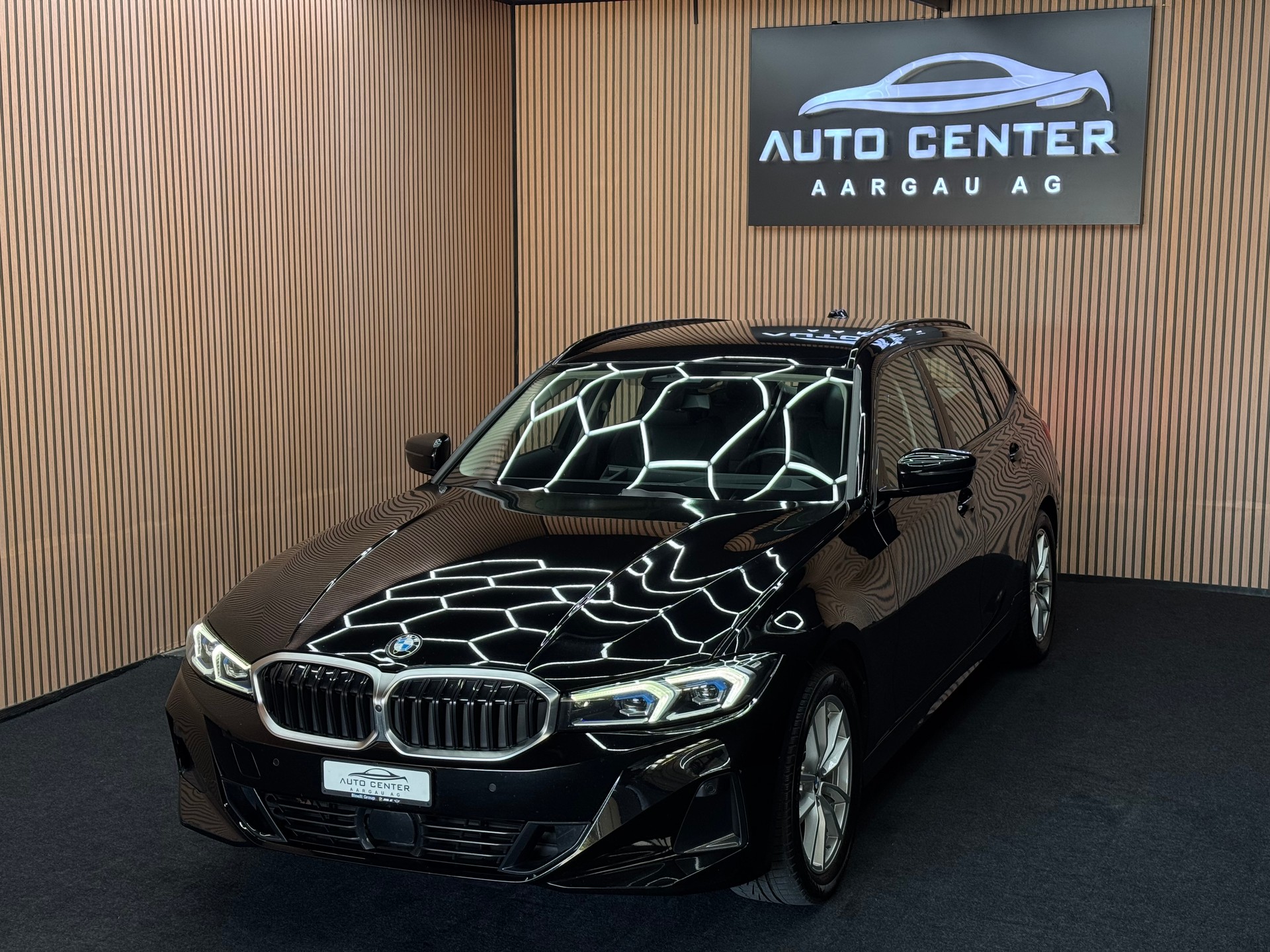 BMW 320d xDrive Touring | 1 Jahr Garantie | Facelift | *ab CHF 279.-/ Monat*-image-1