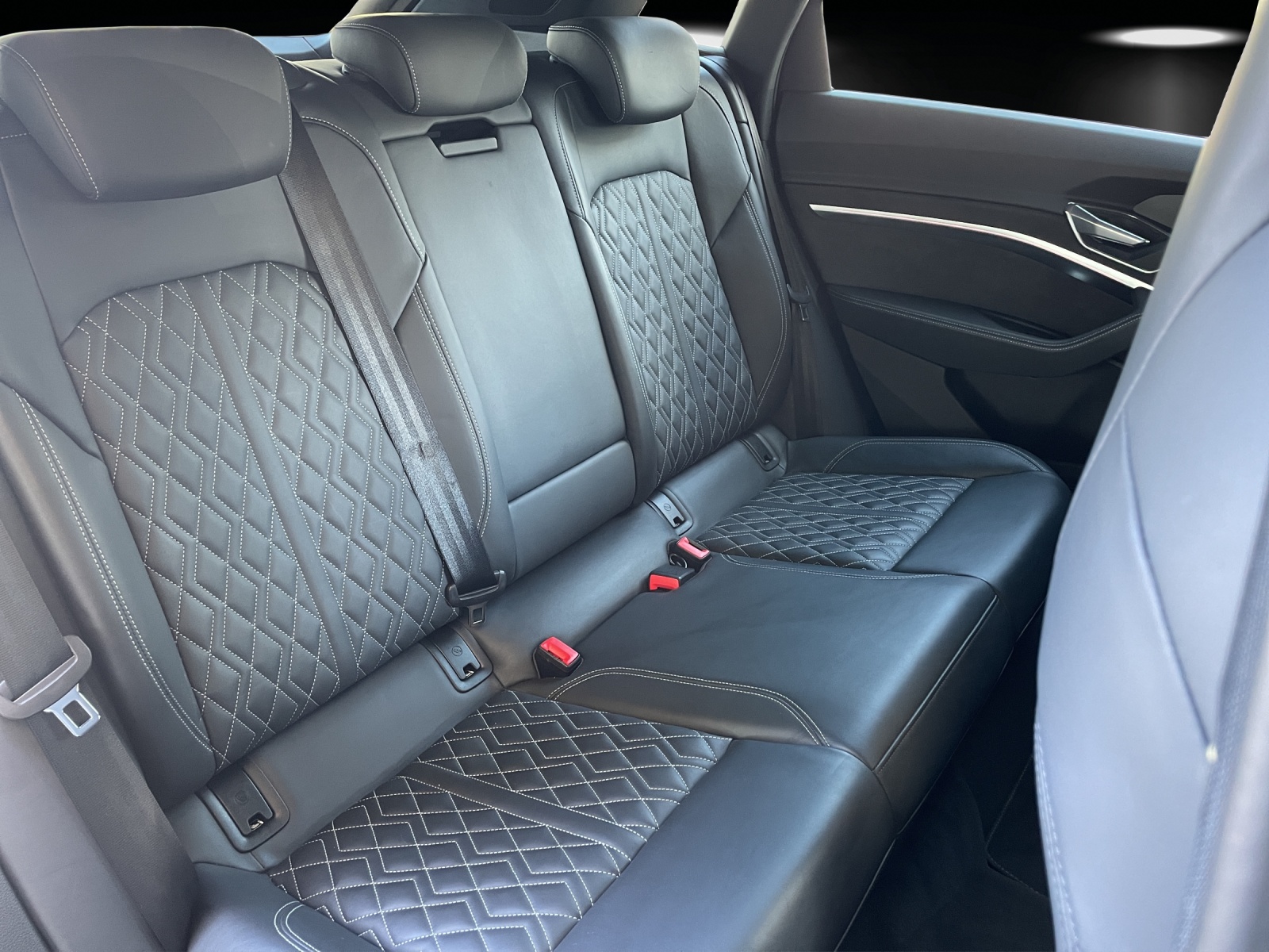 AUDI e-tron S quattro-image-7