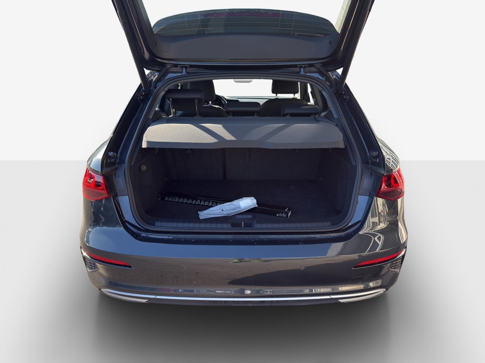 AUDI A3 Sportback 35 TFSI advanced Attraction S-tronic-image-12