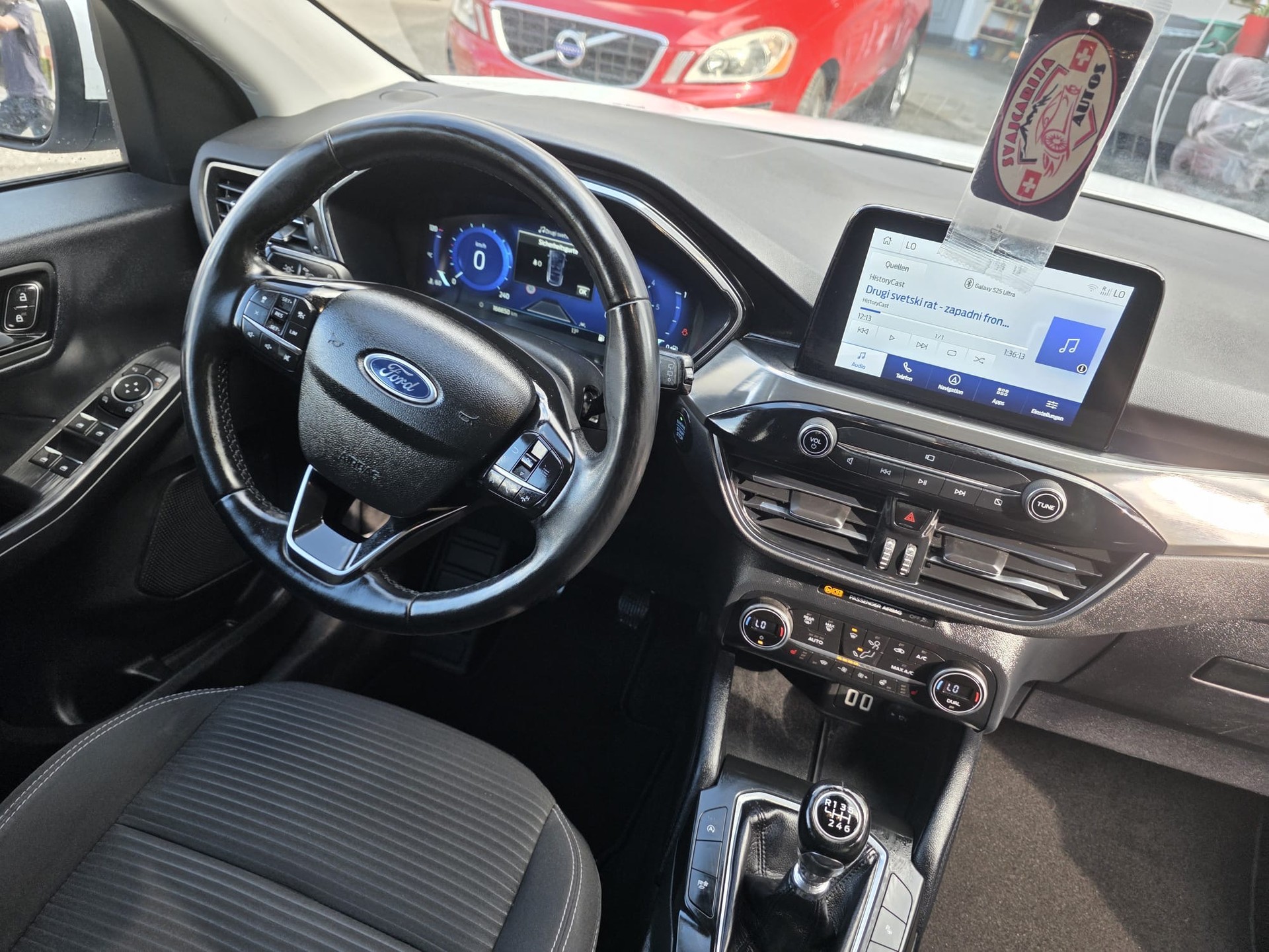 FORD Kuga 1.5 TDCi Titanium 2WD-image-6