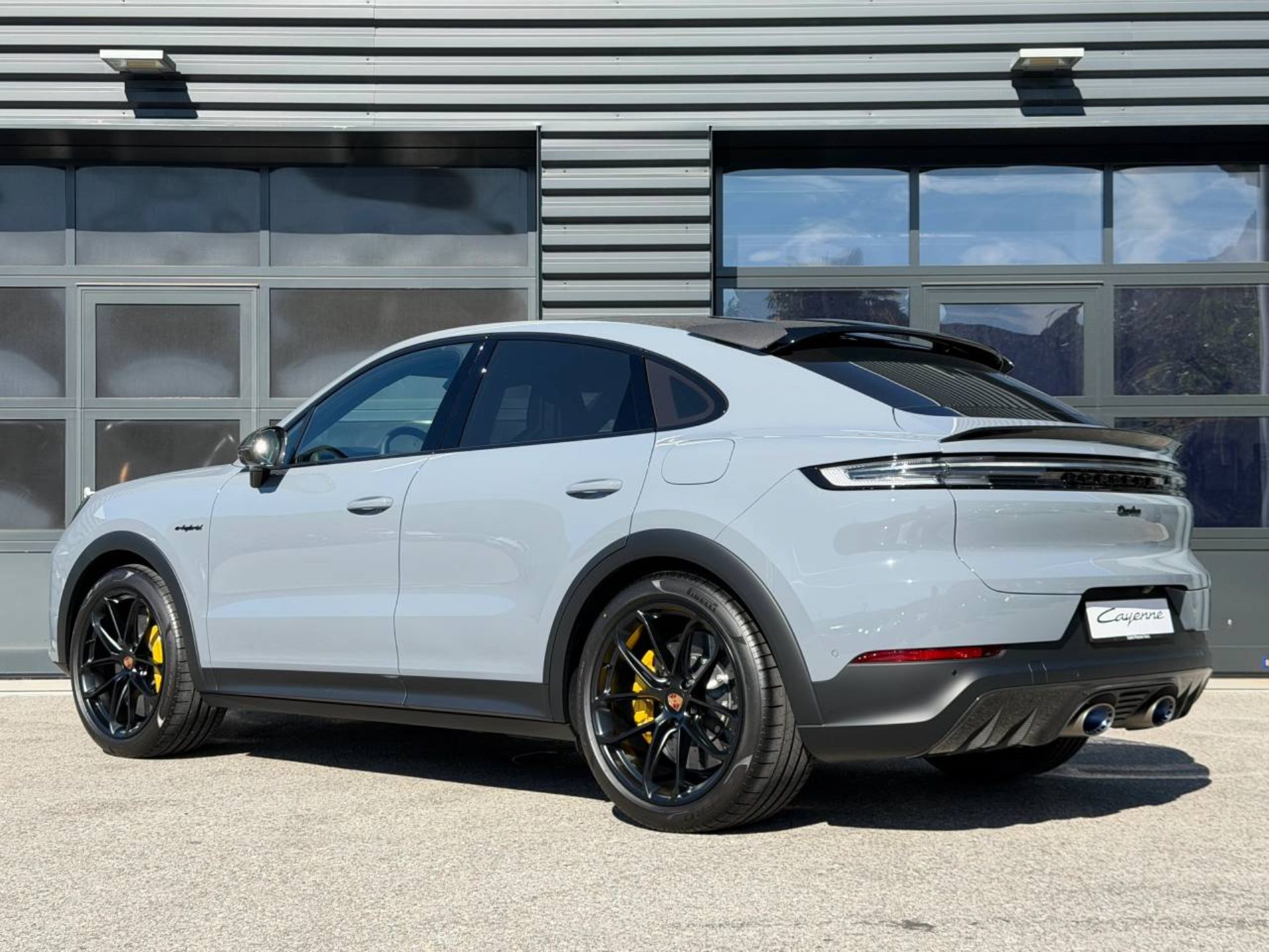 PORSCHE Cayenne Turbo E-Hybrid Coupé con pacchetto-GT-image-2