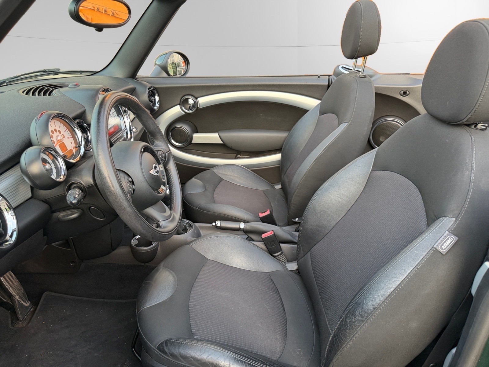 MINI Cooper S Cabriolet-image-19