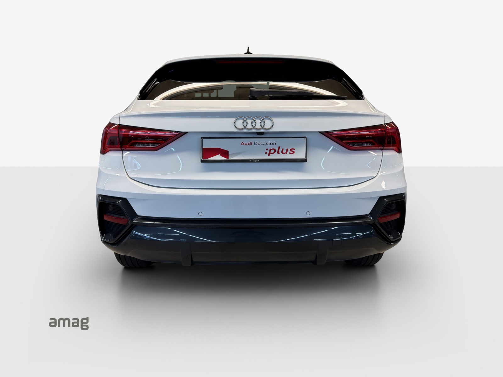 AUDI Q3 Sportback 35 TFSI Attraction S-tronic-image-3