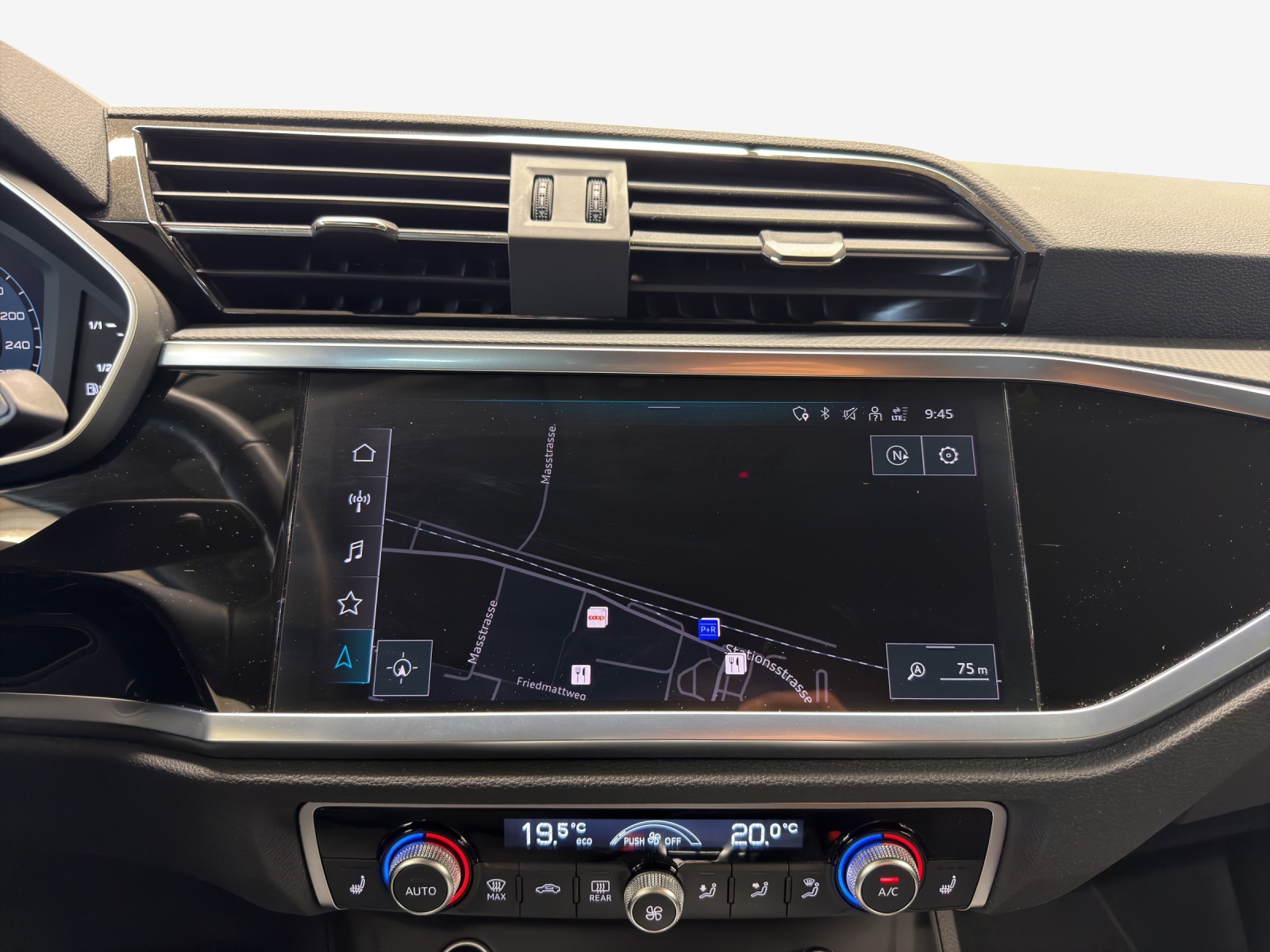 AUDI Q3 Sportback 35 TFSI Attraction S-tronic-image-10